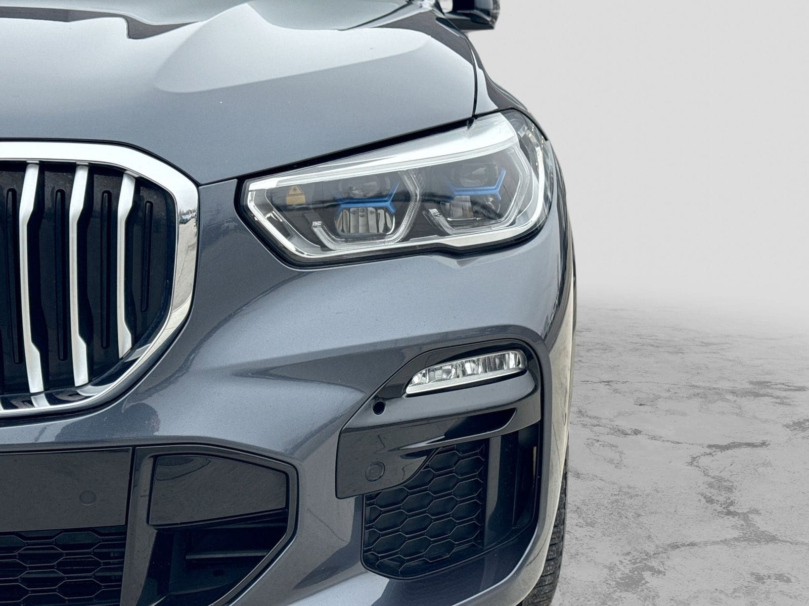 Thumbnail: 2019 BMW X5 - 10