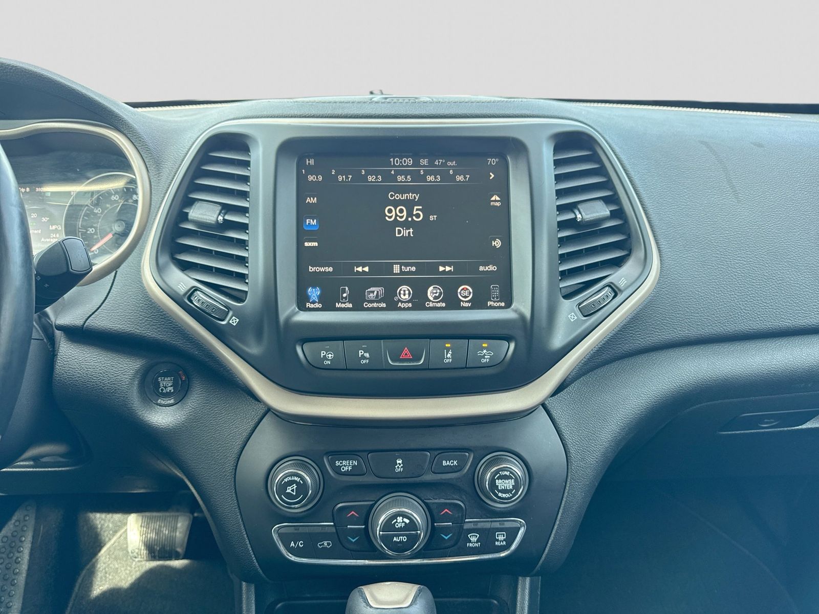 Thumbnail: 2014 Jeep Cherokee - 31