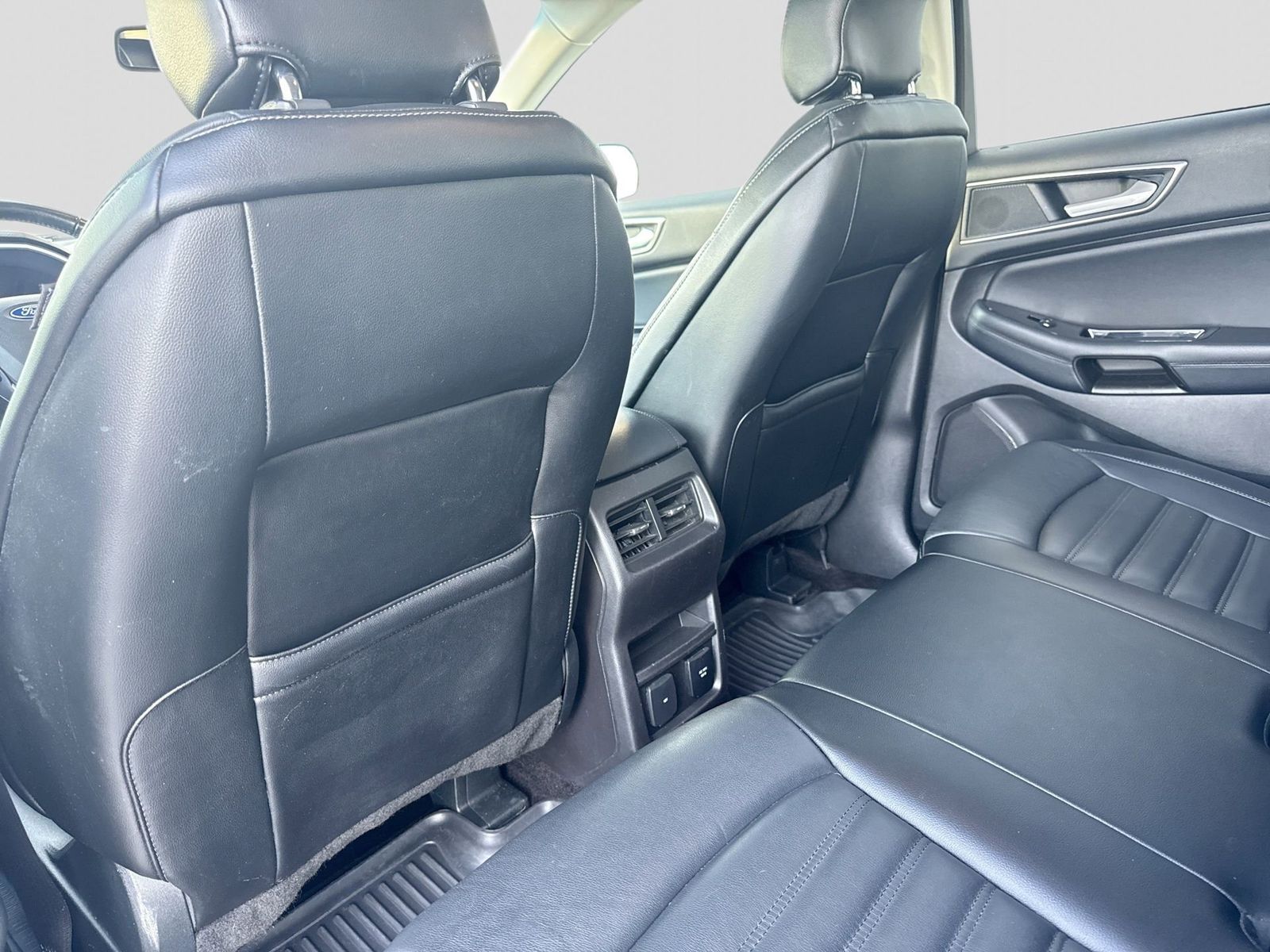 Thumbnail: 2017 Ford Edge - 19