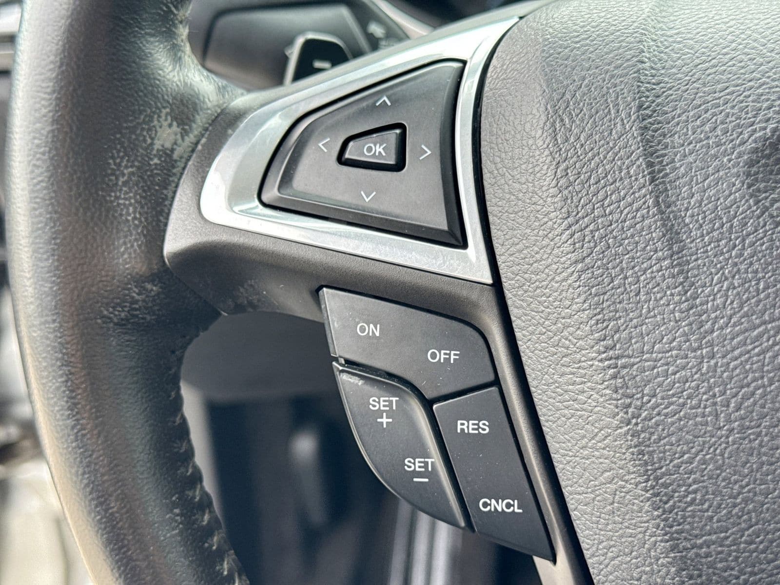 Thumbnail: 2013 Ford Fusion - 25