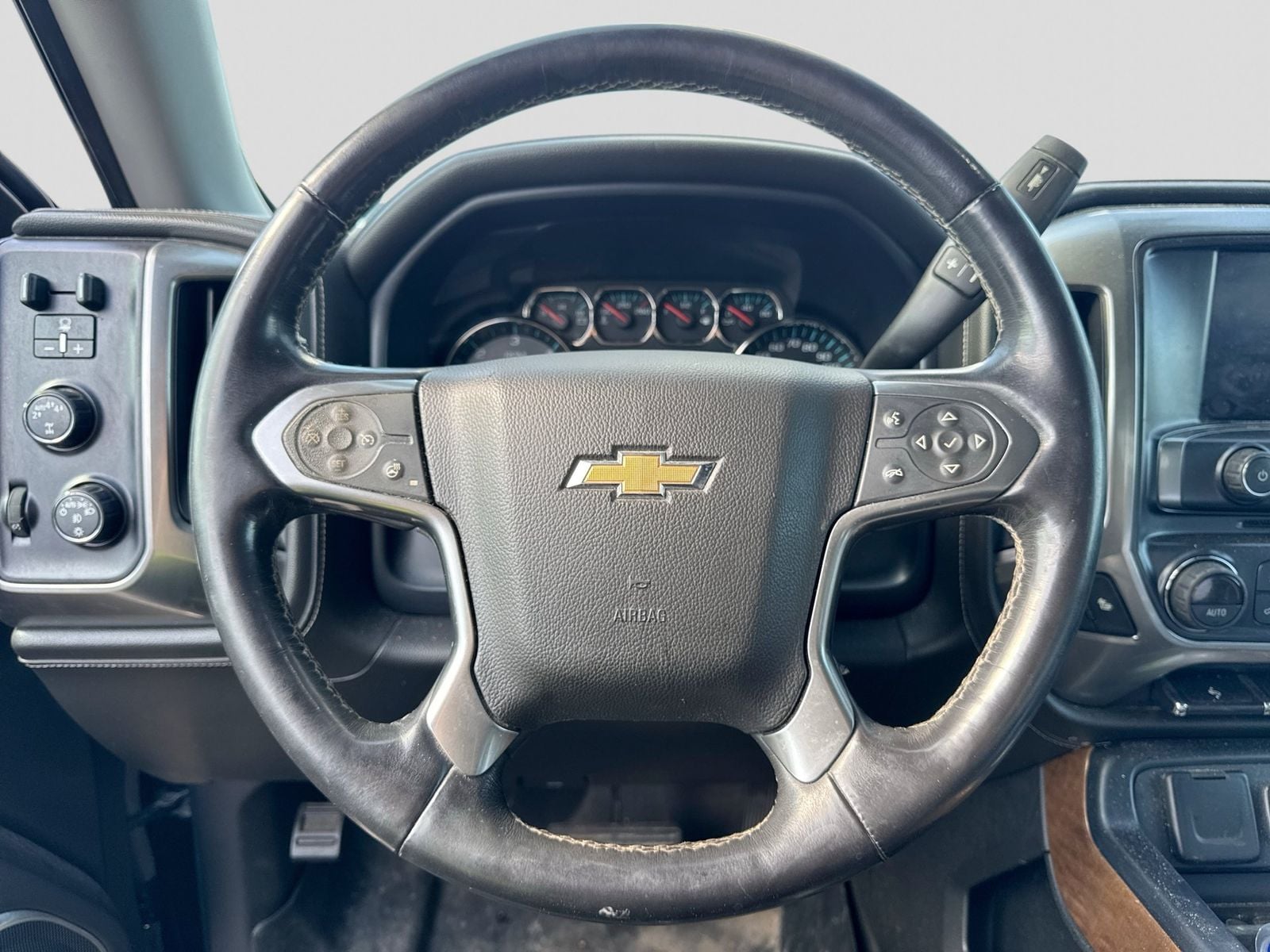 Thumbnail: 2017 Chevrolet Silverado 1500 - 17