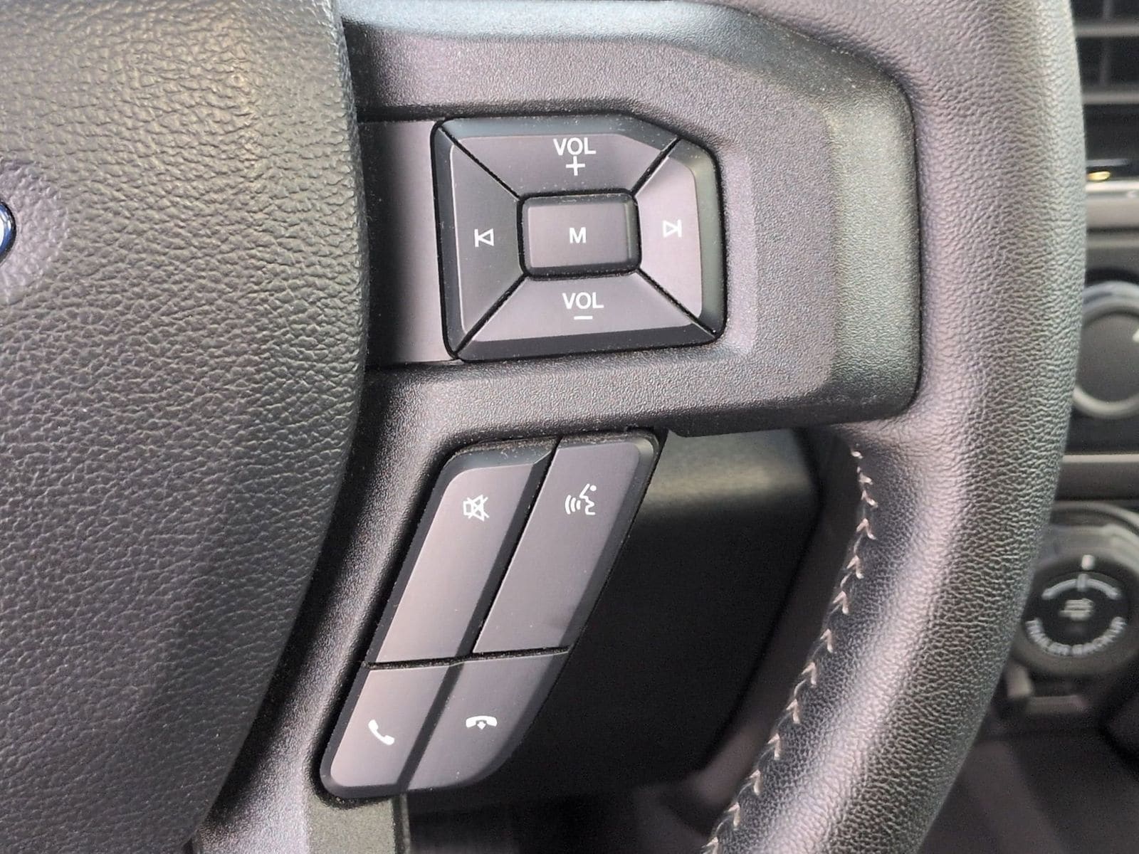 Thumbnail: 2019 Ford F-150 - 32