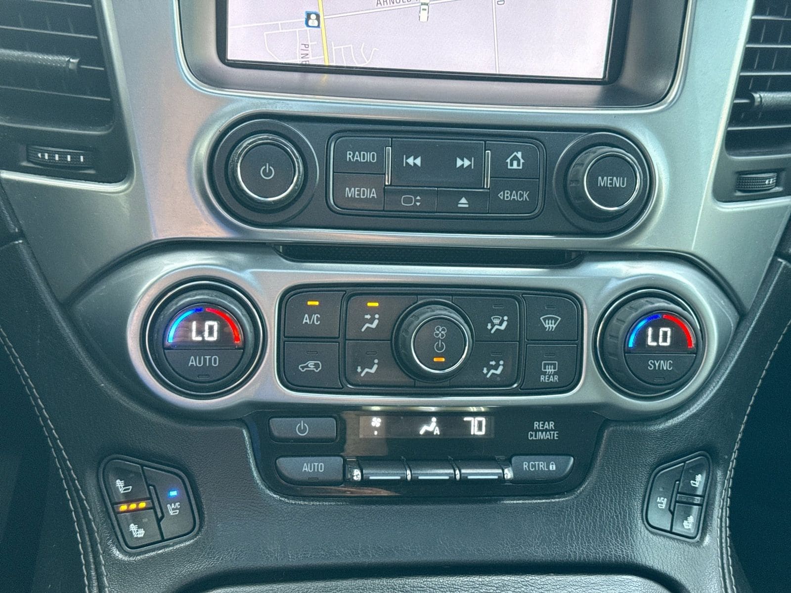 Thumbnail: 2015 Chevrolet Tahoe - 36