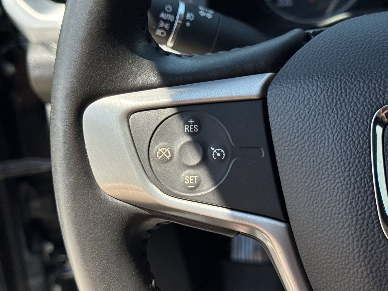 Thumbnail: 2019 GMC Acadia - 25