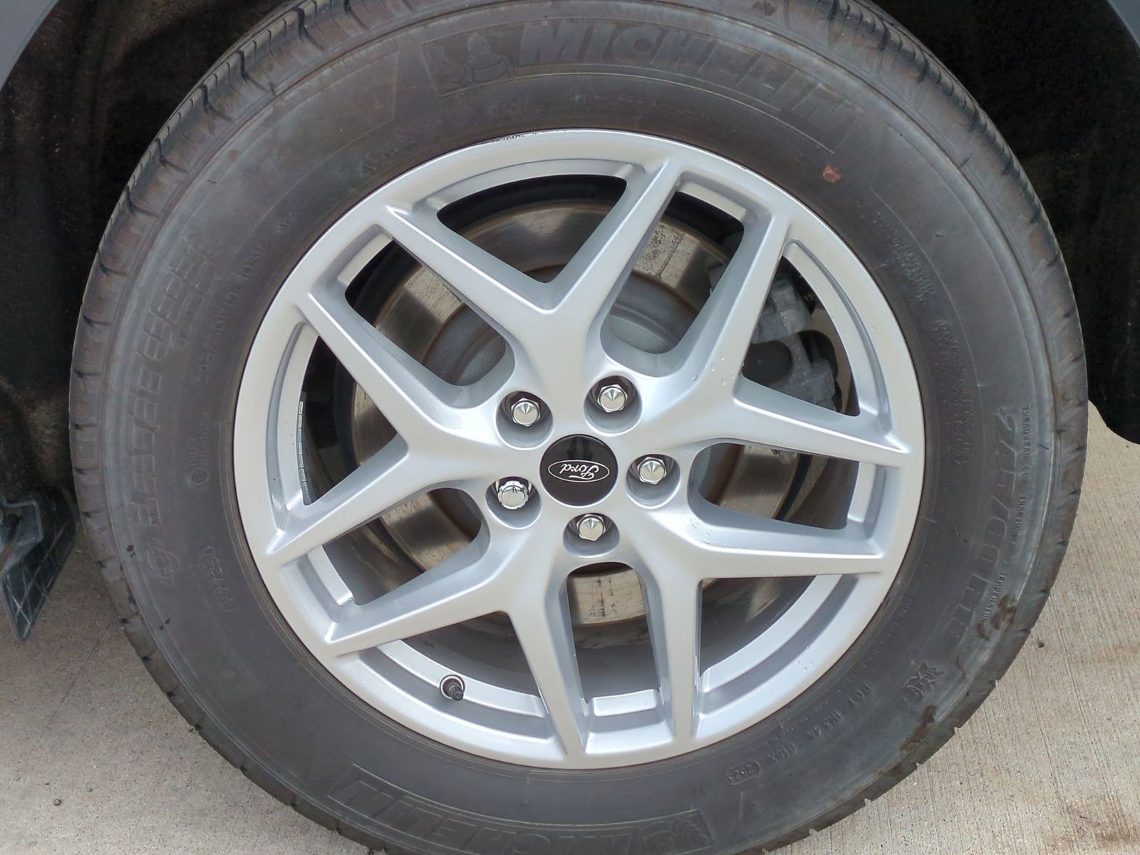 2024 Ford Edge SEL 16