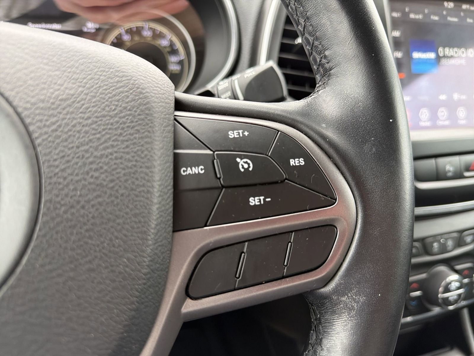 Thumbnail: 2021 Jeep Cherokee - 26