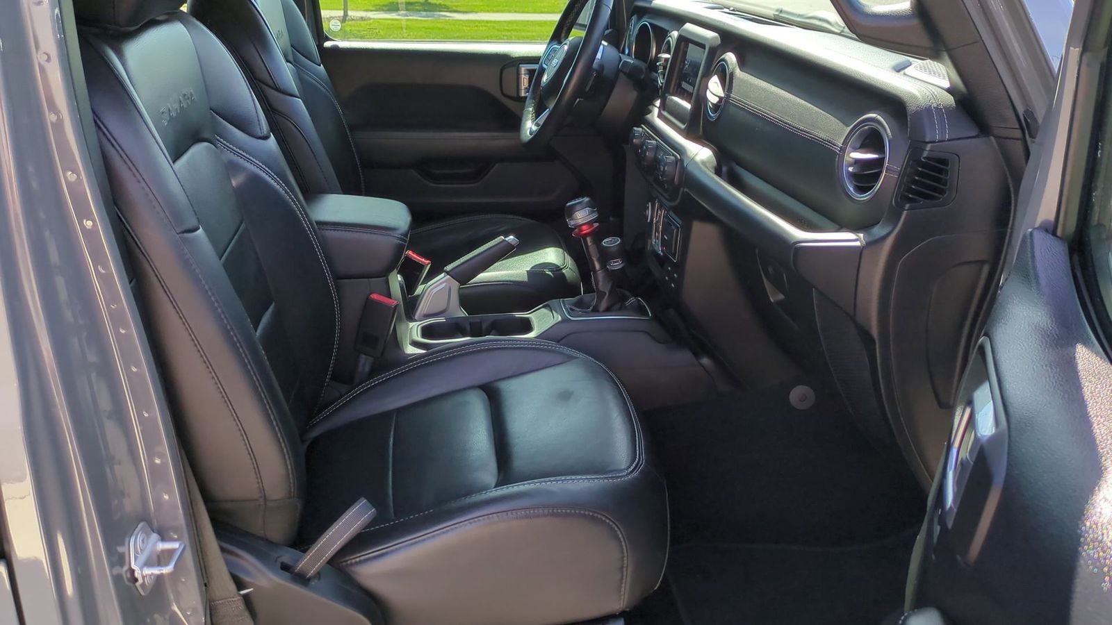 Thumbnail: 2018 Jeep Wrangler - 19