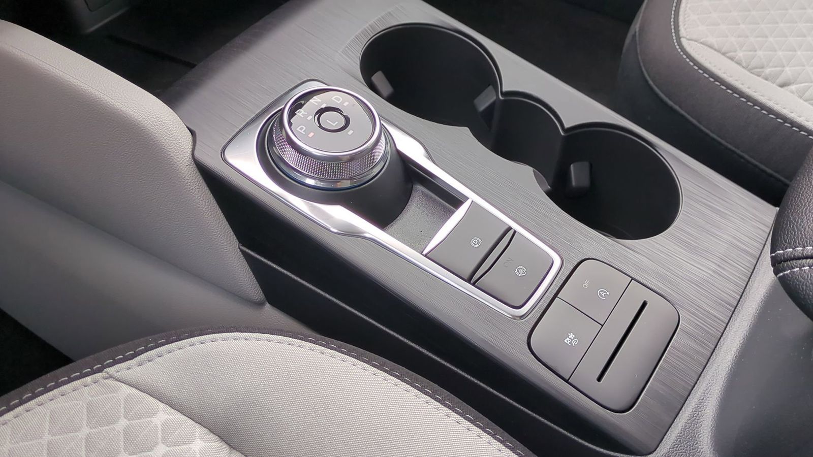 Thumbnail: 2025 Ford Escape - 31