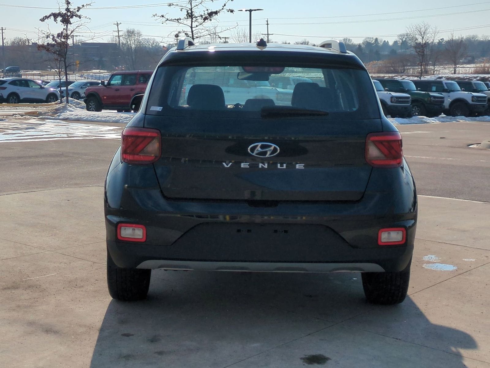 Thumbnail: 2023 Hyundai Venue - 7