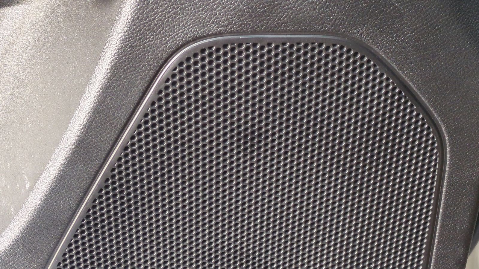 Thumbnail: 2018 Jeep Cherokee - 36