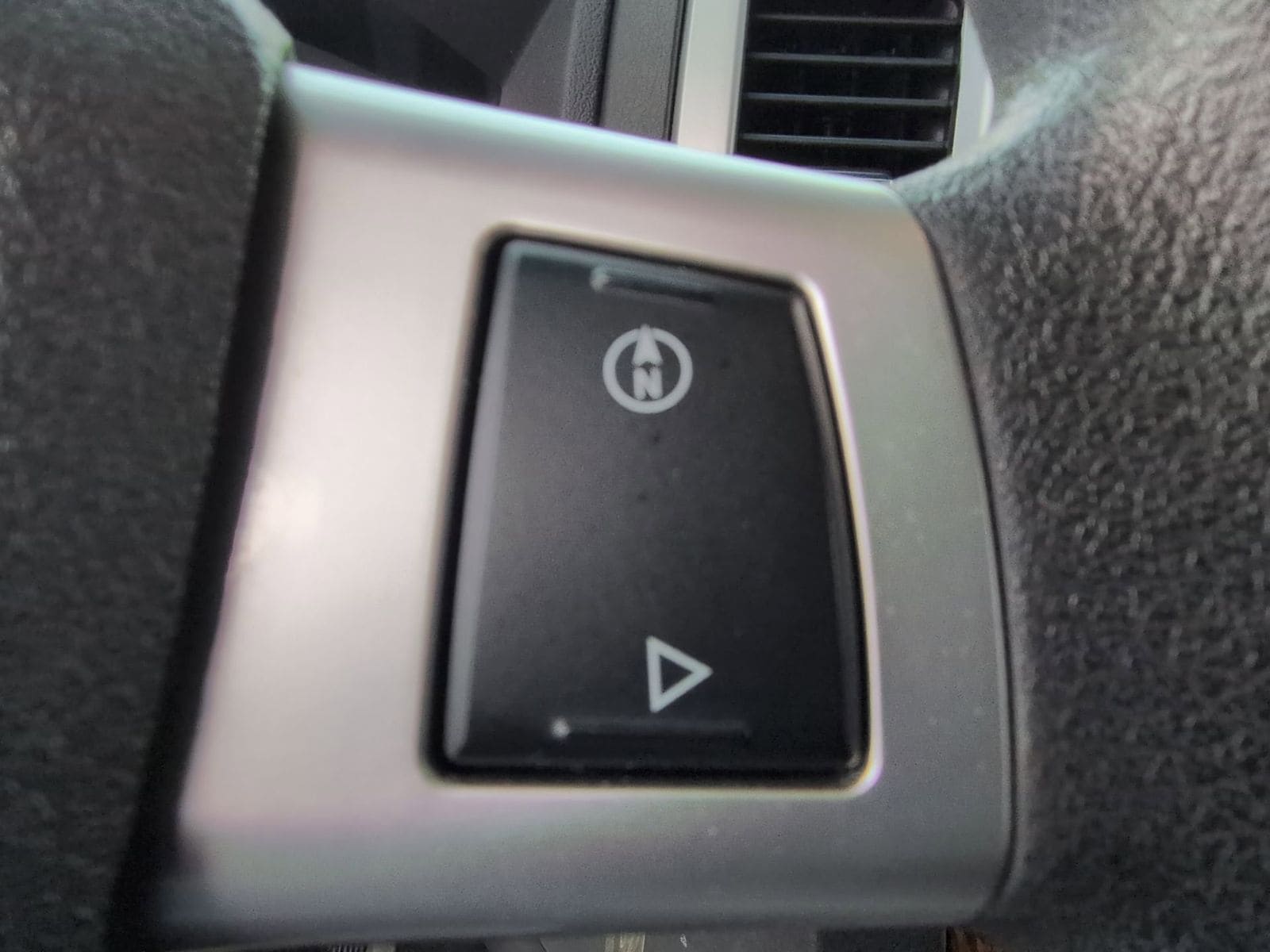 Thumbnail: 2008 Jeep Grand Cherokee - 25