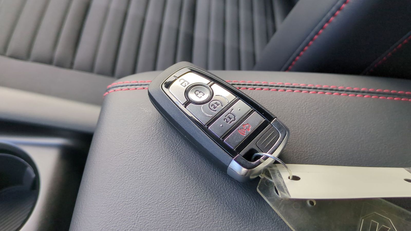 Thumbnail: 2025 Ford Explorer - 37