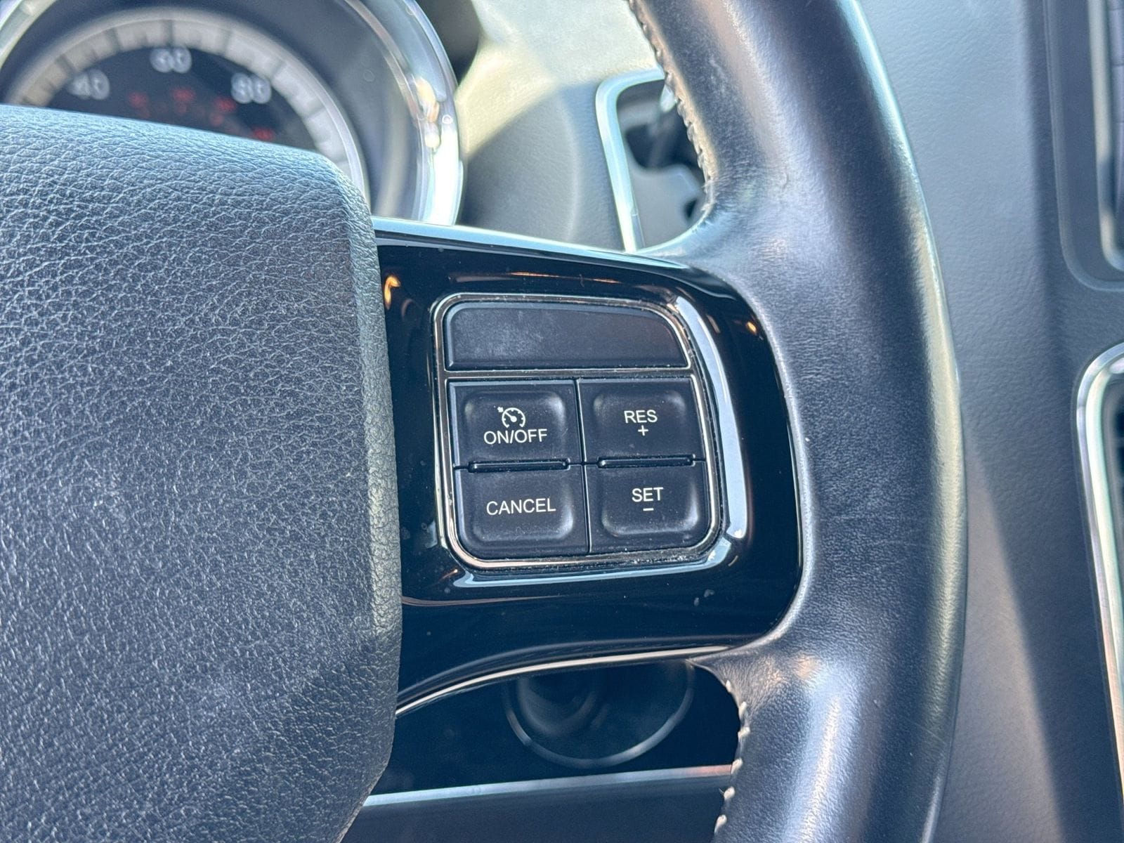 Thumbnail: 2017 Dodge Grand Caravan - 32
