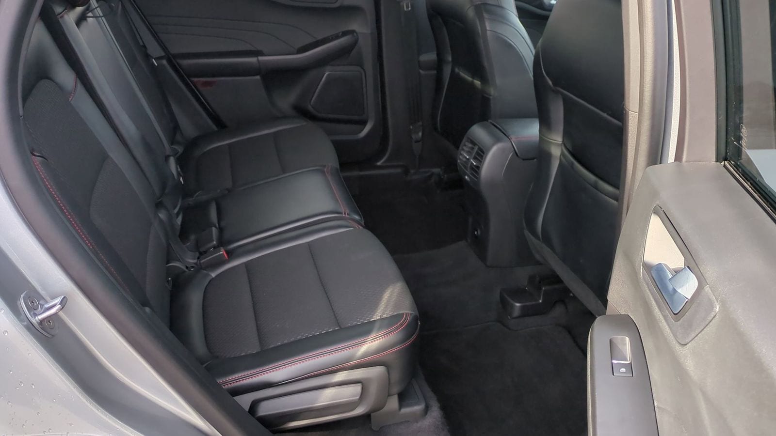 Thumbnail: 2023 Ford Escape - 20