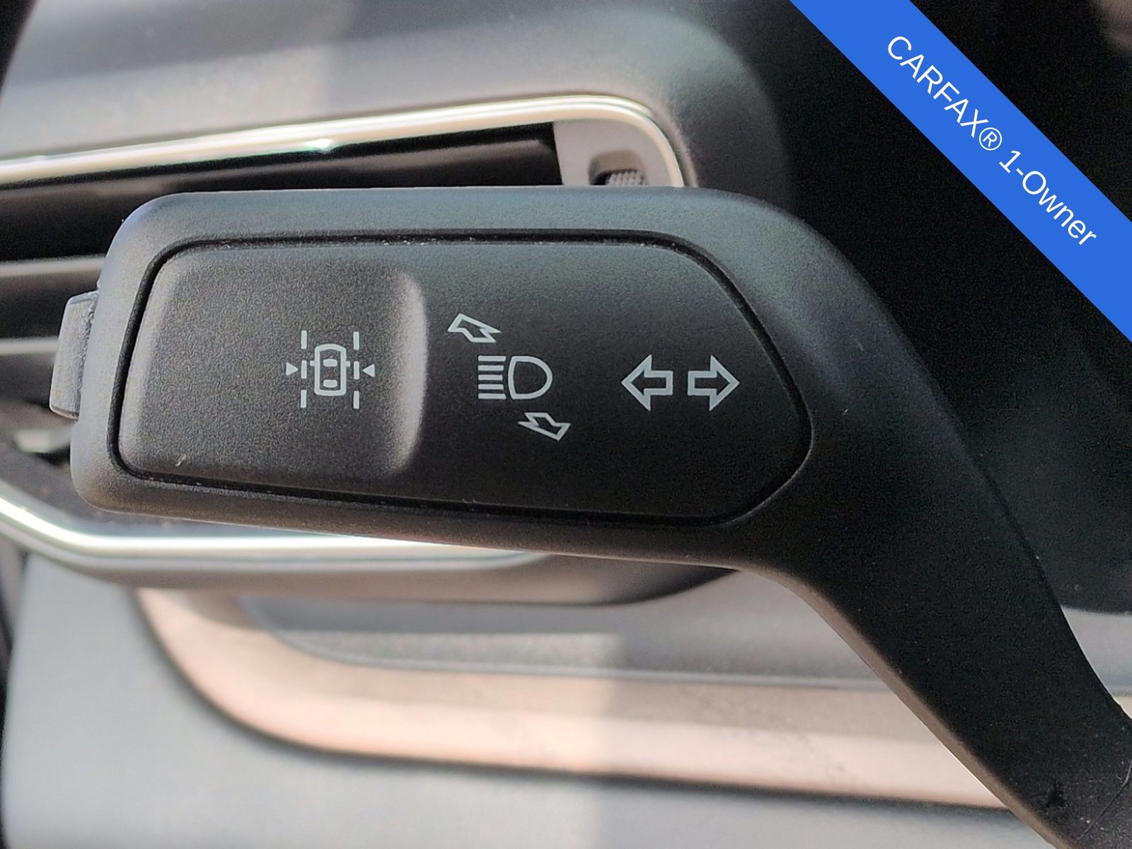 Thumbnail: 2024 Ford Explorer - 32