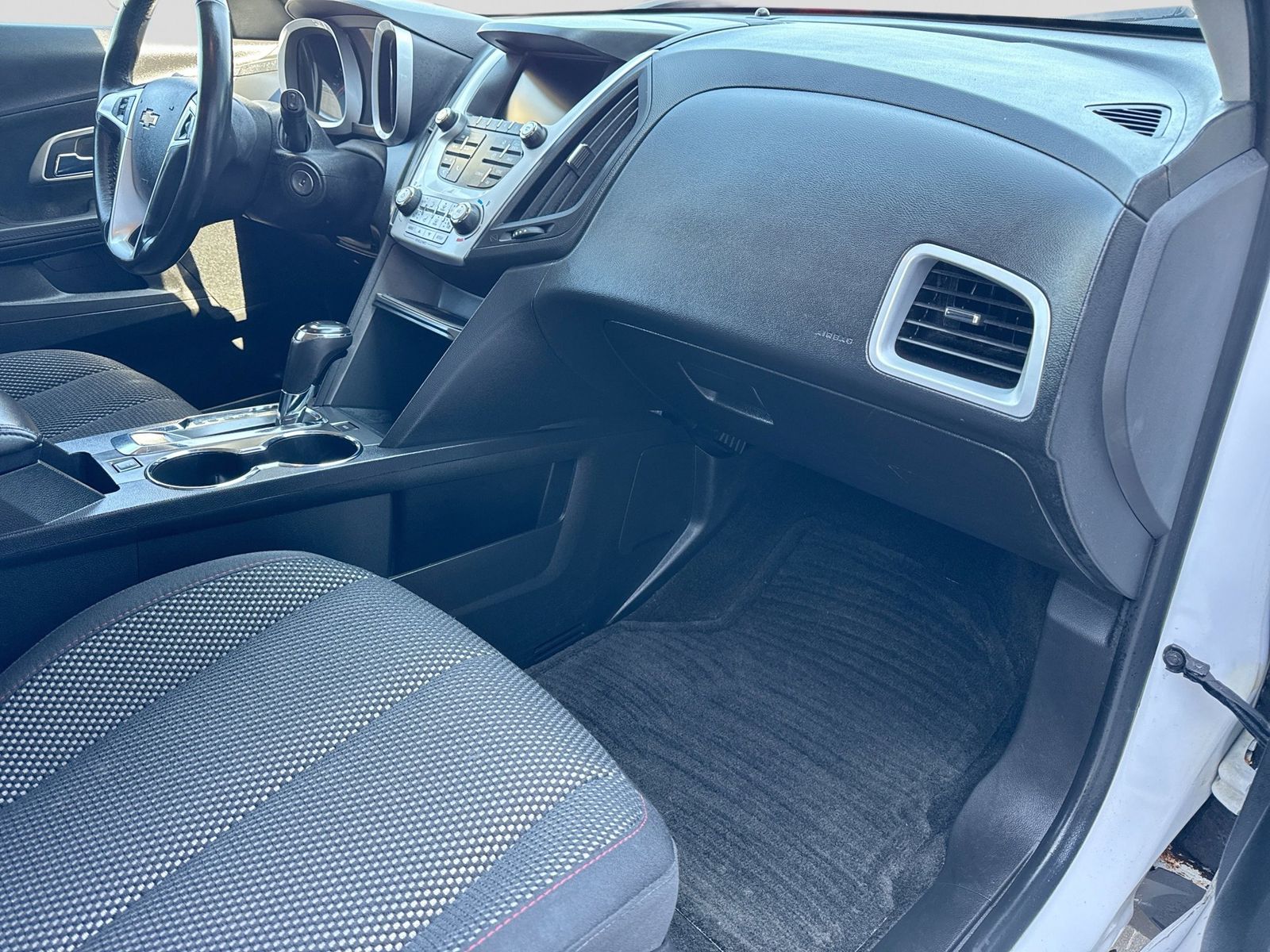 Thumbnail: 2017 Chevrolet Equinox - 8