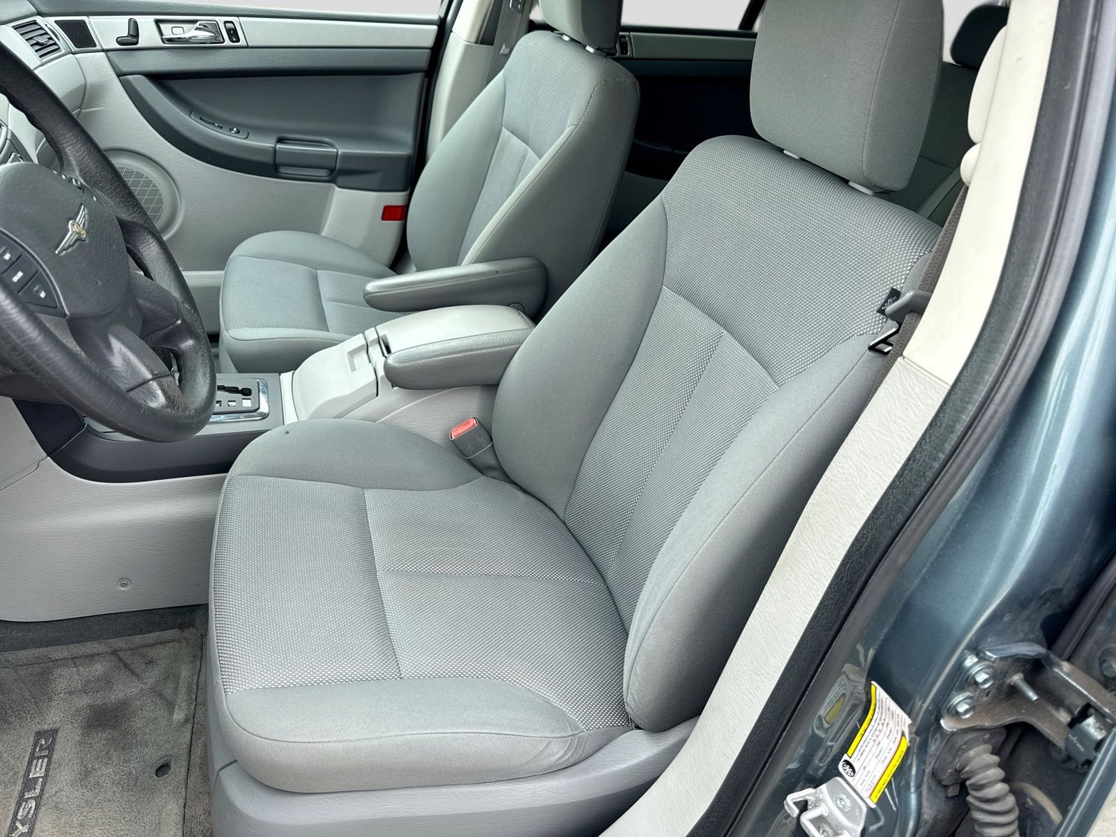 Thumbnail: 2007 Chrysler Pacifica - 16