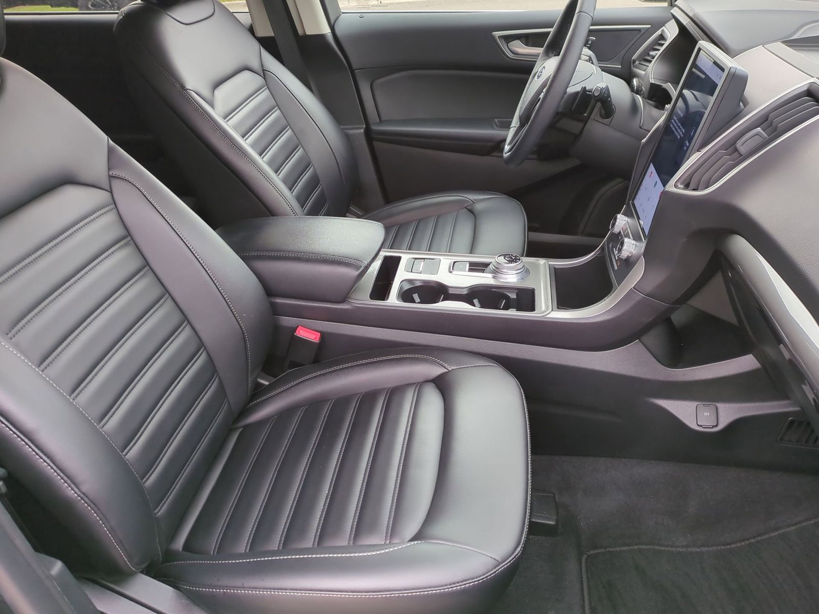 2024 Ford Edge SEL 23
