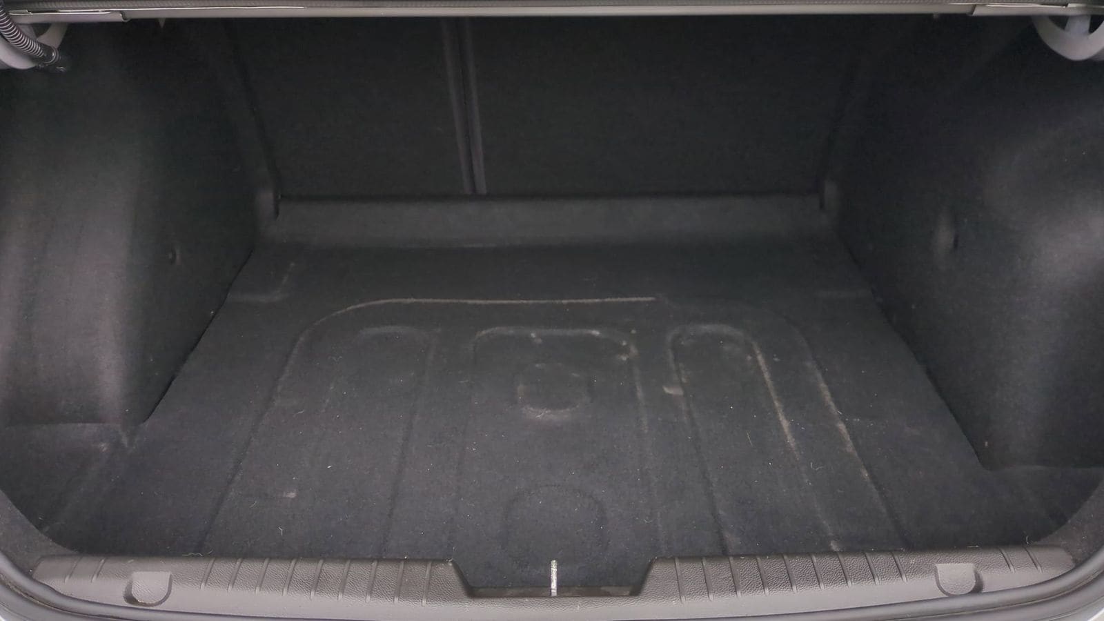 Thumbnail: 2016 Chevrolet Cruze - 32