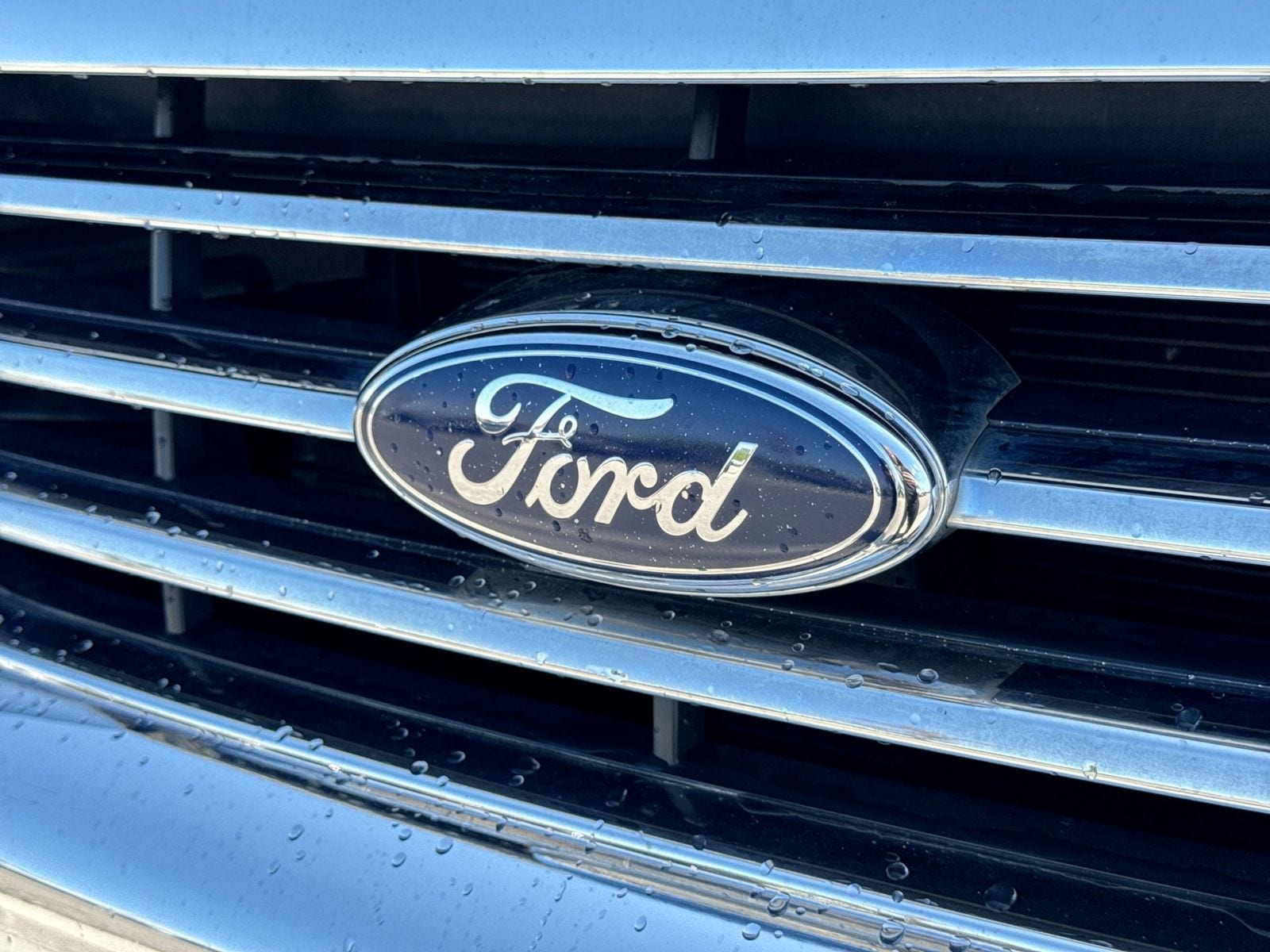 Thumbnail: 2010 Ford Explorer Sport Trac - 12