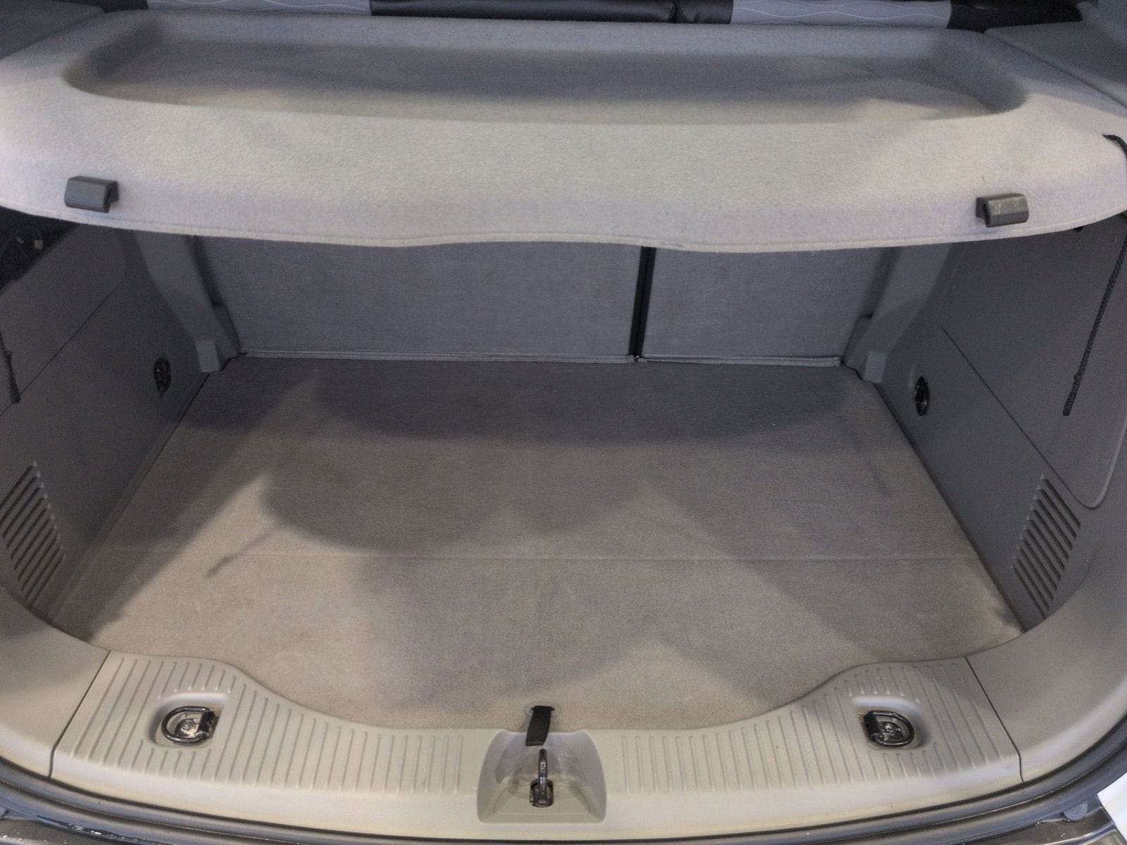 Thumbnail: 2016 Buick Encore - 37