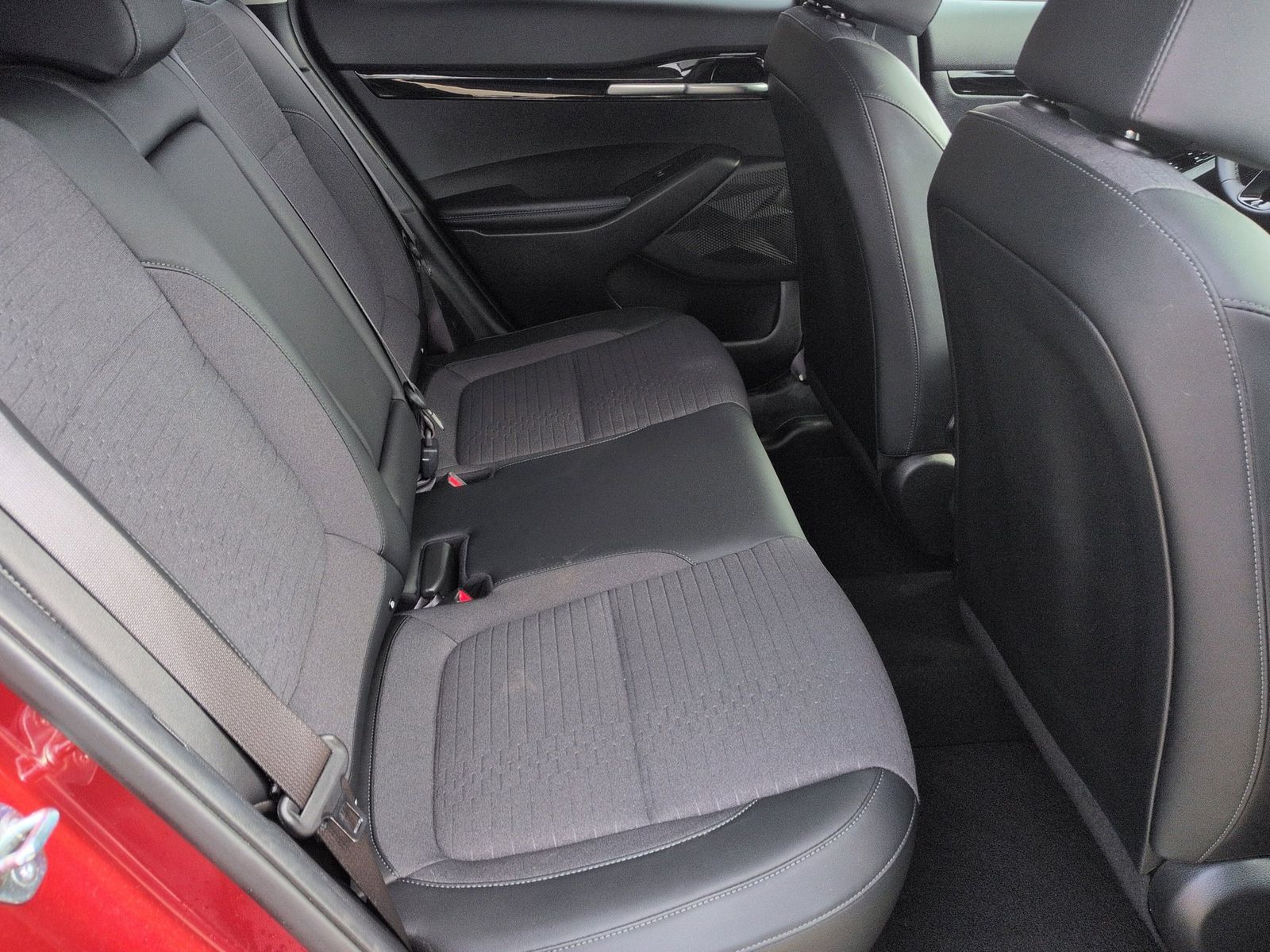 Thumbnail: 2023 Kia Seltos - 23