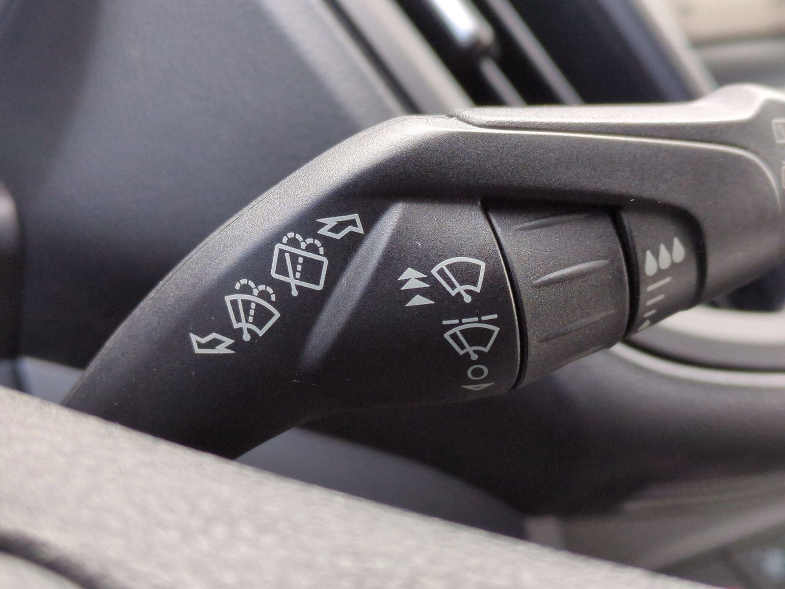 Thumbnail: 2018 Ford Escape - 27