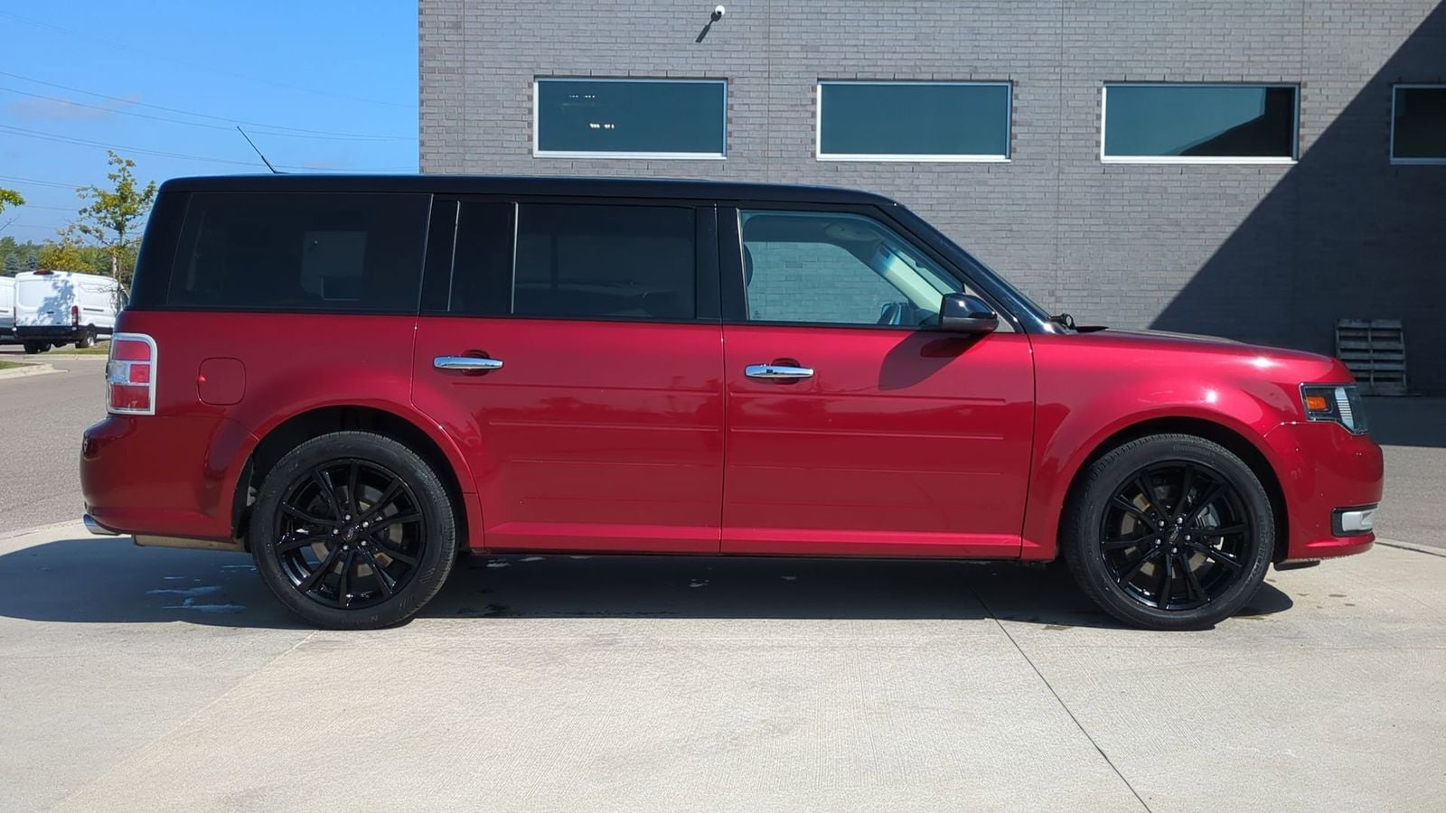 Thumbnail: 2019 Ford Flex - 8