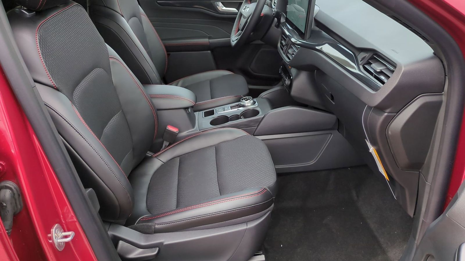 Thumbnail: 2025 Ford Escape - 20