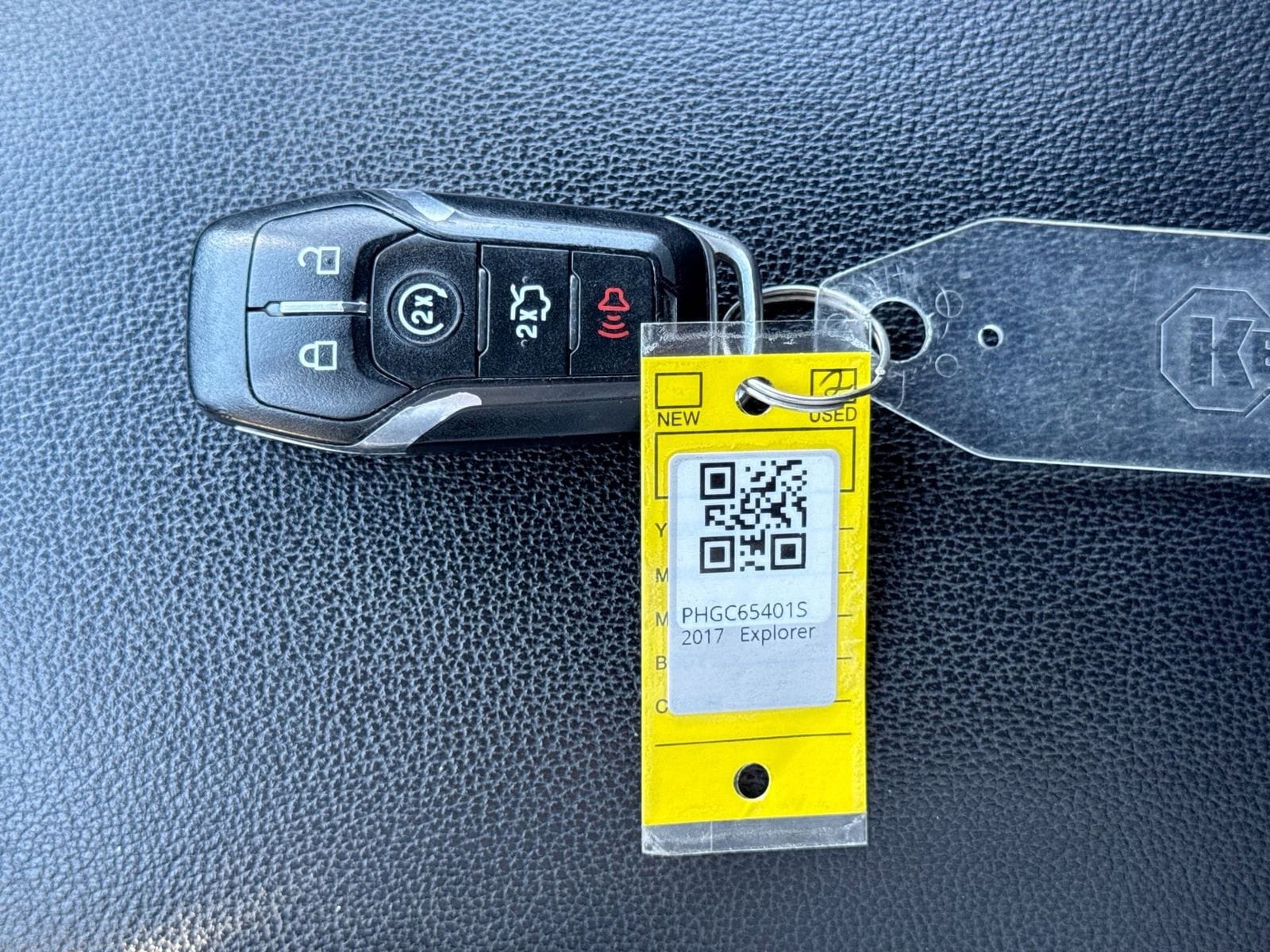 Thumbnail: 2017 Ford Explorer - 40