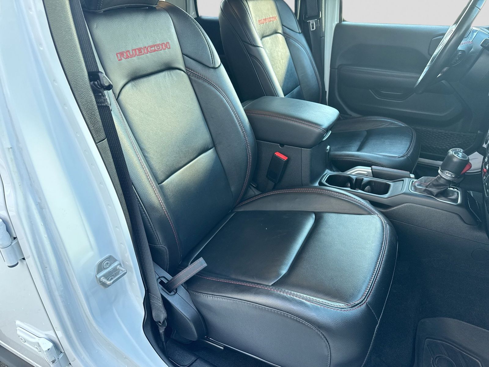 Thumbnail: 2021 Jeep Wrangler - 22