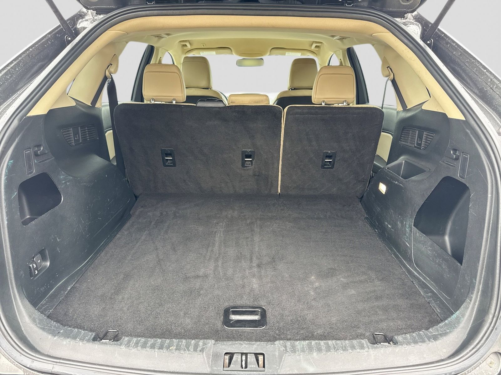 Thumbnail: 2020 Ford Edge - 33