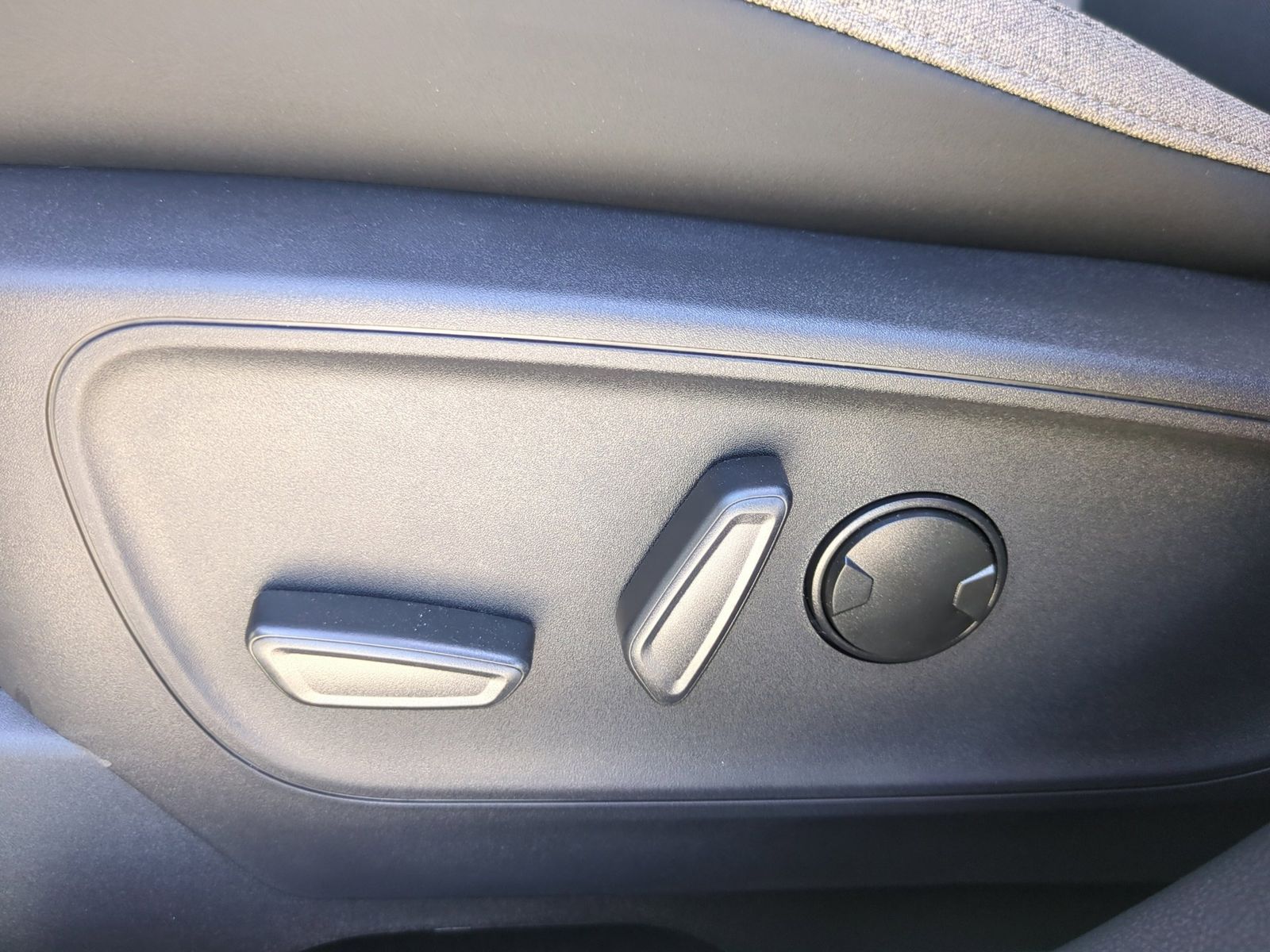 Thumbnail: 2025 Ford Bronco Sport - 17