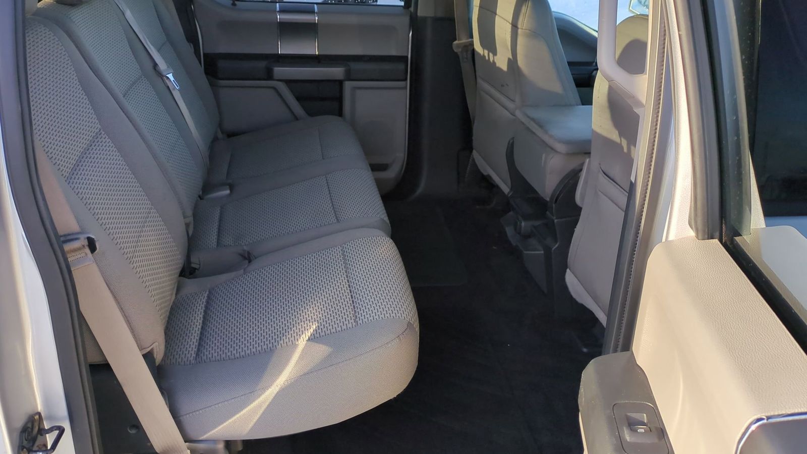 Thumbnail: 2015 Ford F-150 - 24