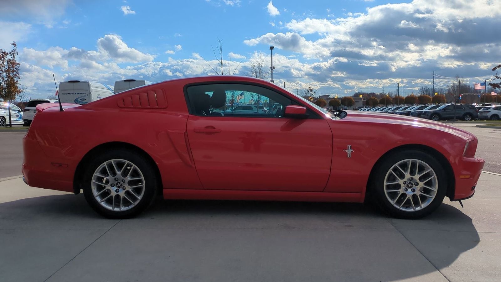 Thumbnail: 2013 Ford Mustang - 8