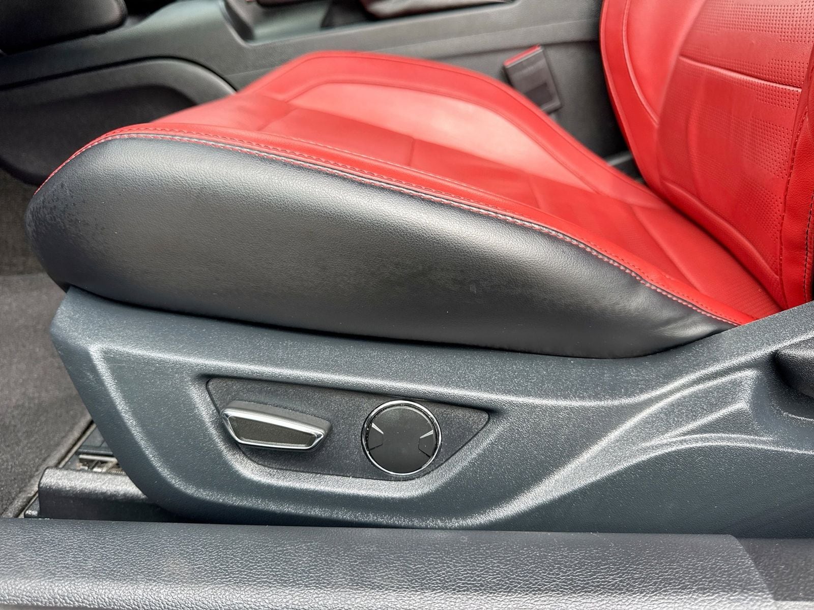 Thumbnail: 2015 Ford Mustang - 3