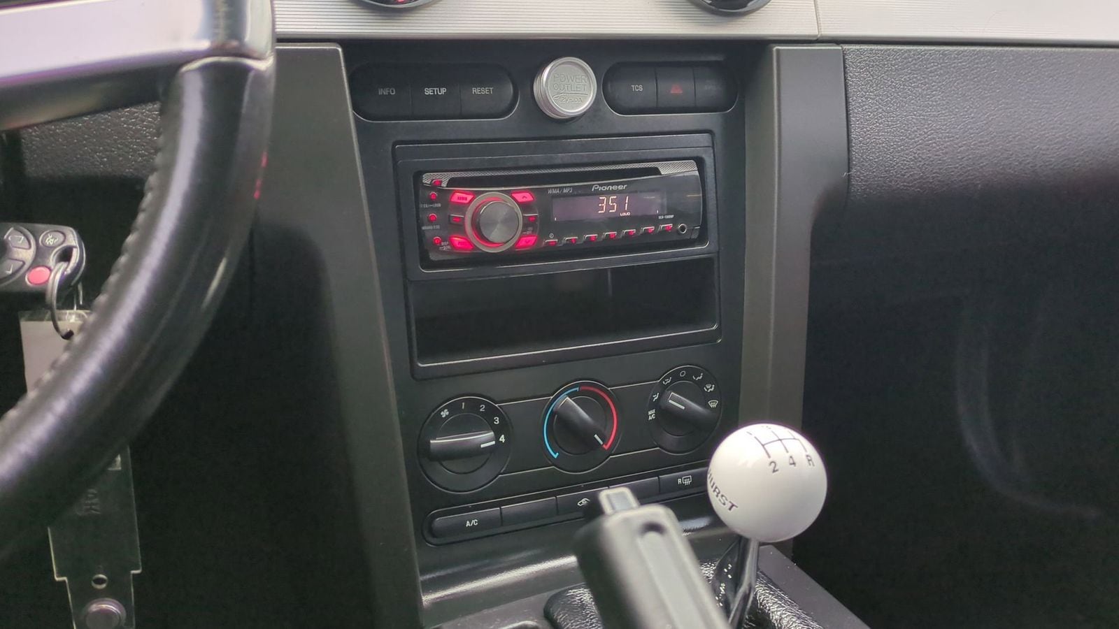 Thumbnail: 2006 Ford Mustang - 22