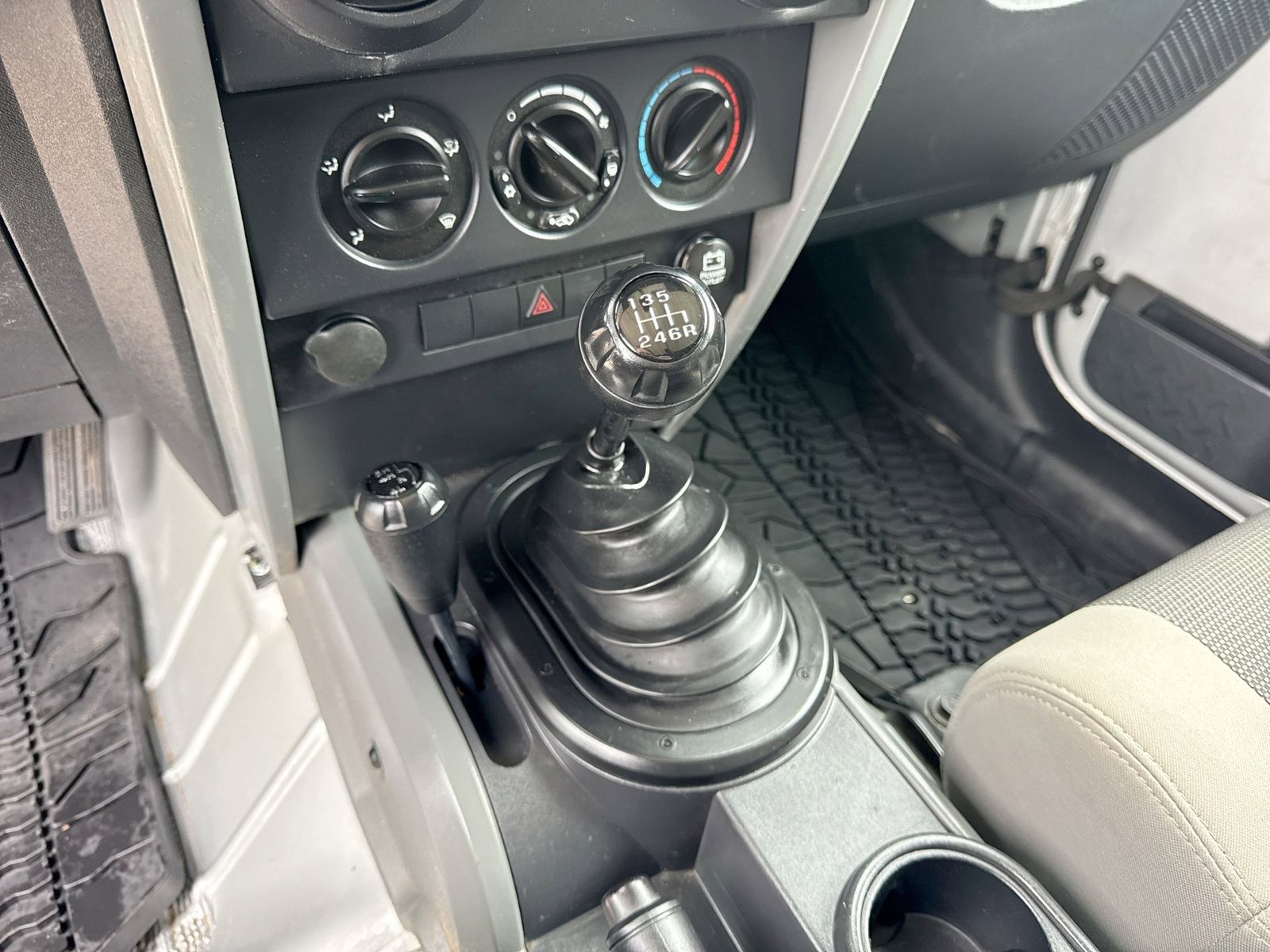 Thumbnail: 2007 Jeep Wrangler - 32