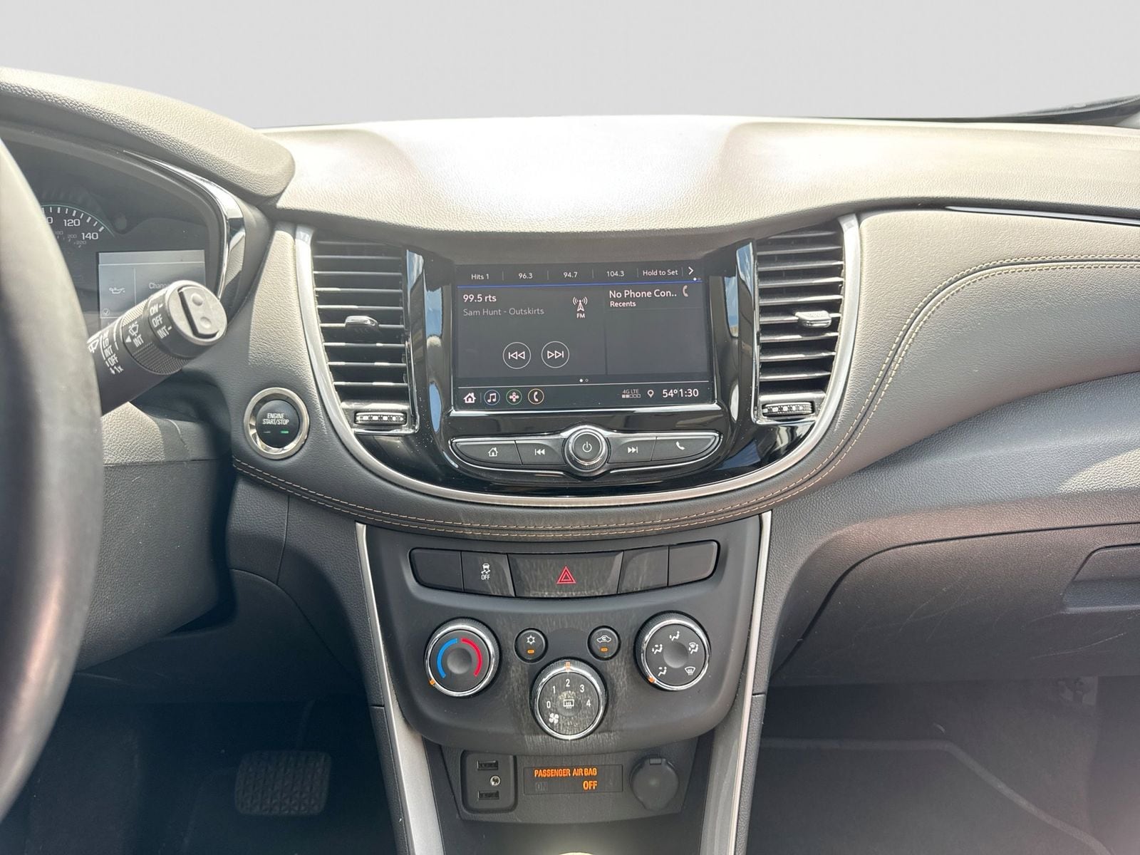 Thumbnail: 2022 Chevrolet Trax - 29