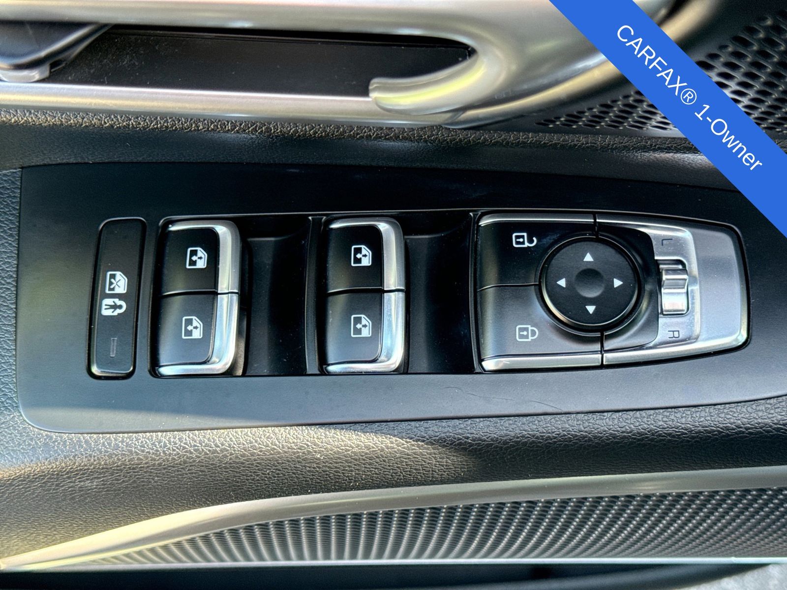 Thumbnail: 2023 Kia Telluride - 16