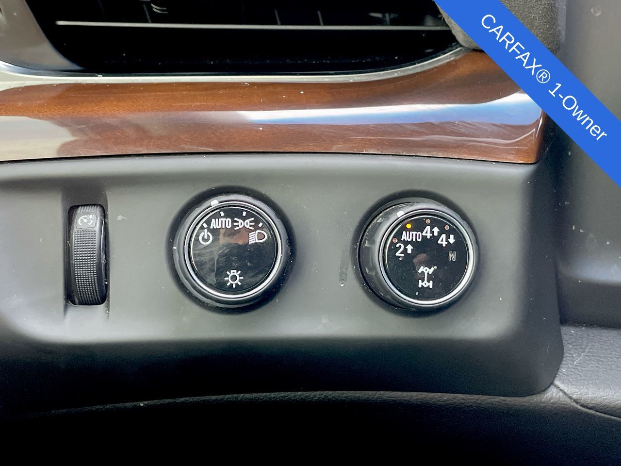 Thumbnail: 2018 Cadillac Escalade - 41