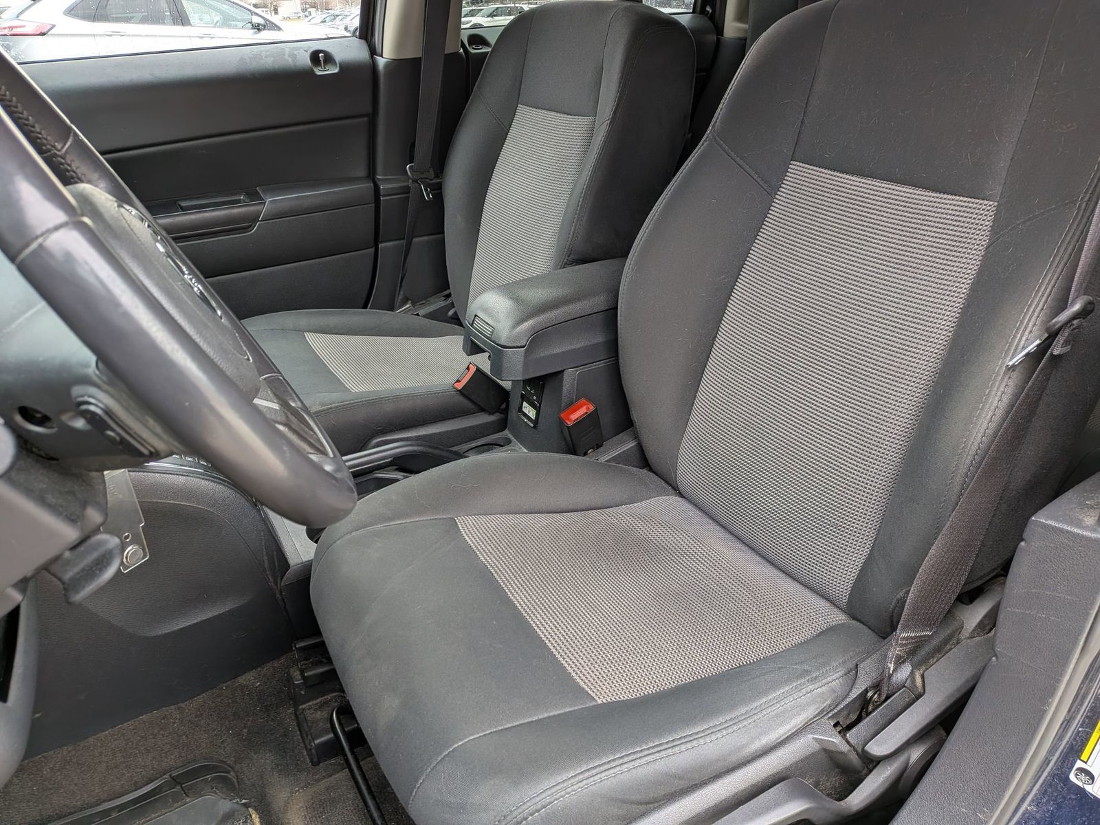 Thumbnail: 2014 Jeep Patriot - 15