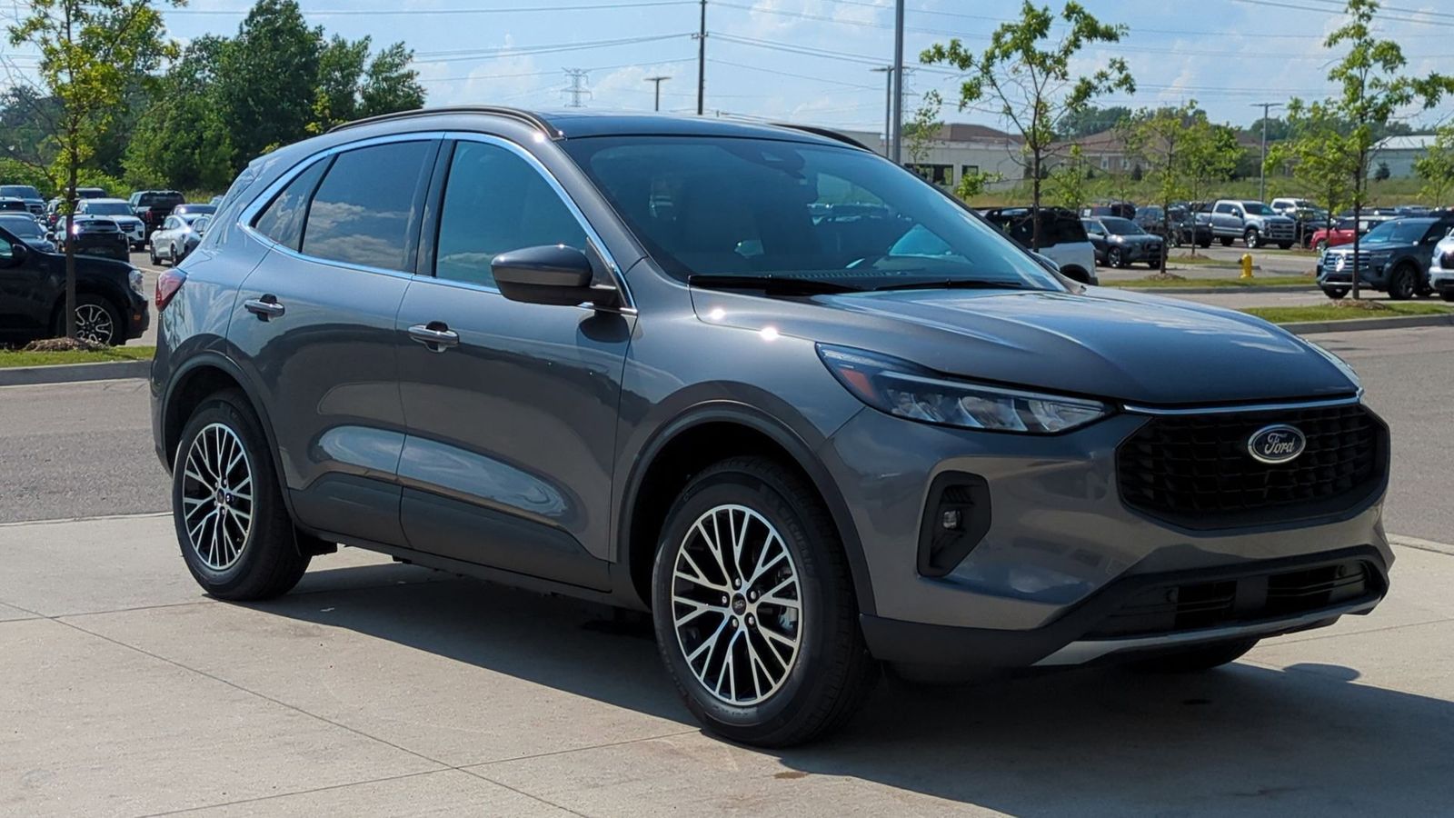 Thumbnail: 2025 Ford Escape - 8