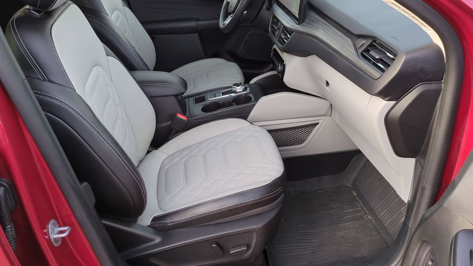 Thumbnail: 2023 Ford Escape - 23