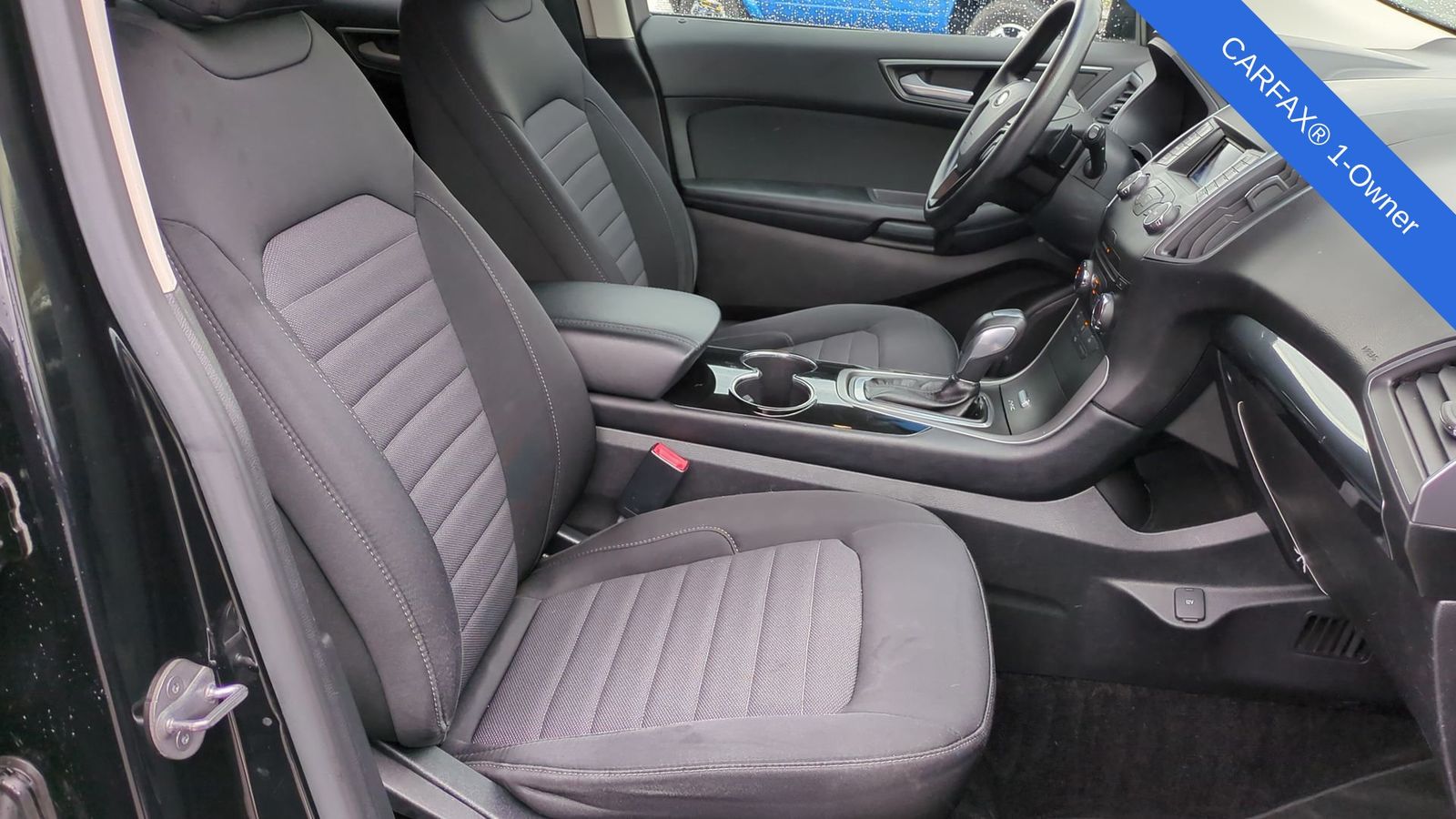 2016 Ford Edge SE 20