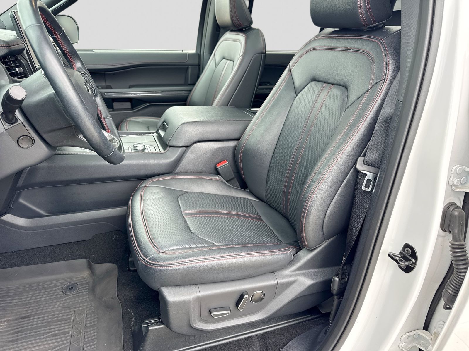 Thumbnail: 2024 Ford Expedition MAX - 20