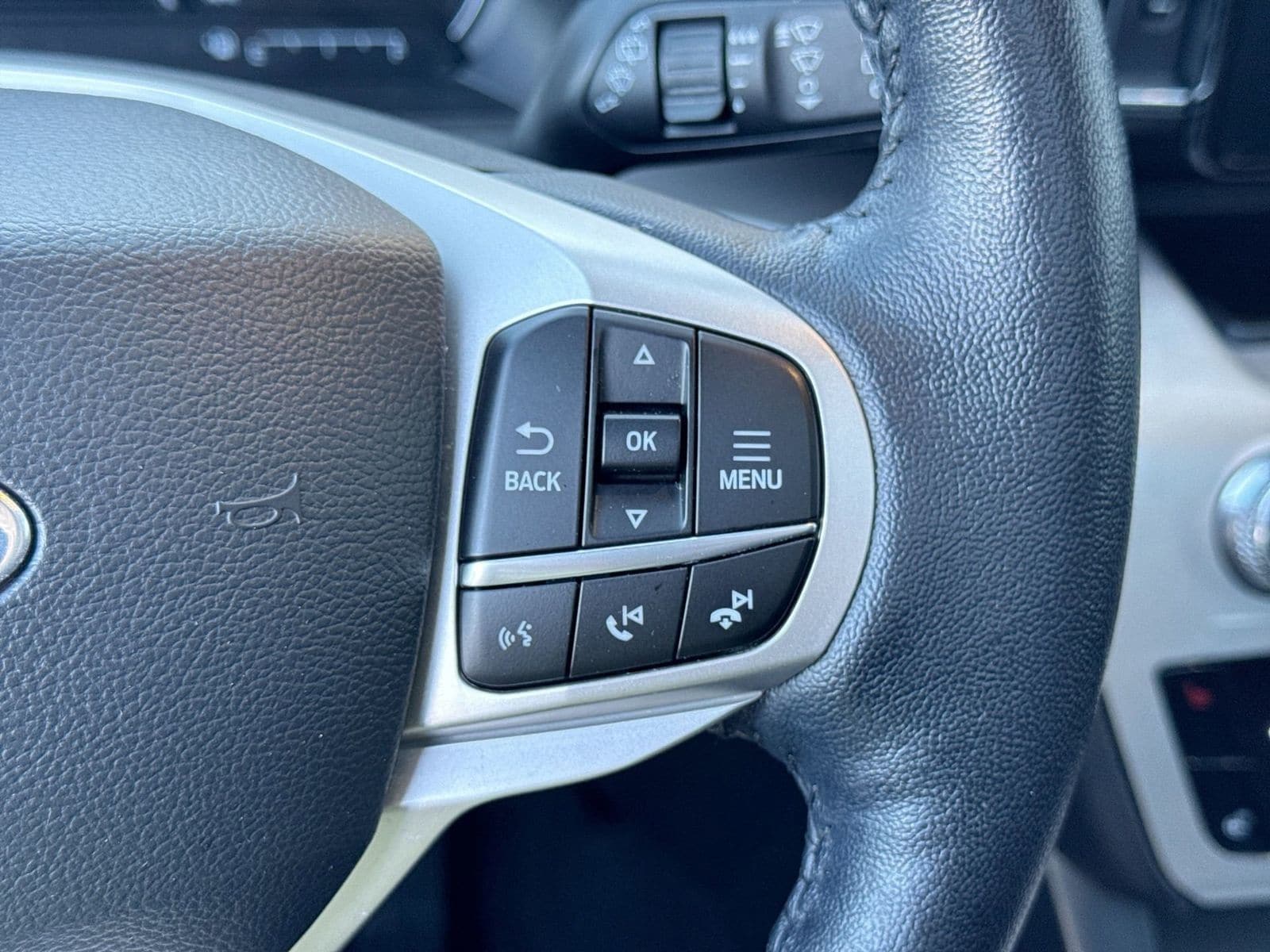 Thumbnail: 2022 Ford Explorer - 28