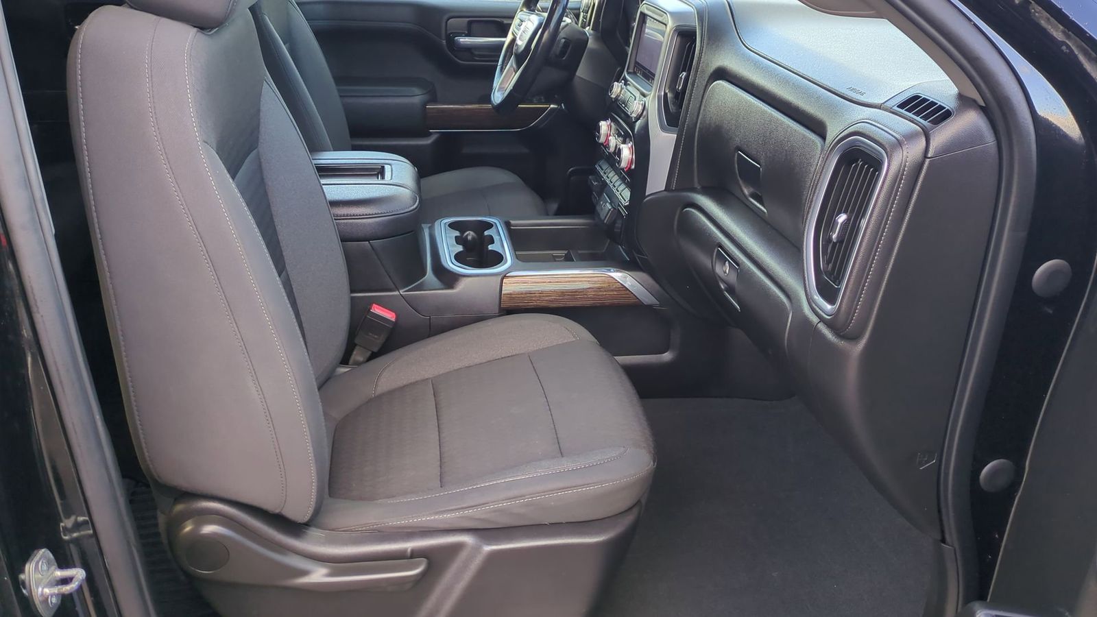 Thumbnail: 2021 GMC Sierra 1500 - 23