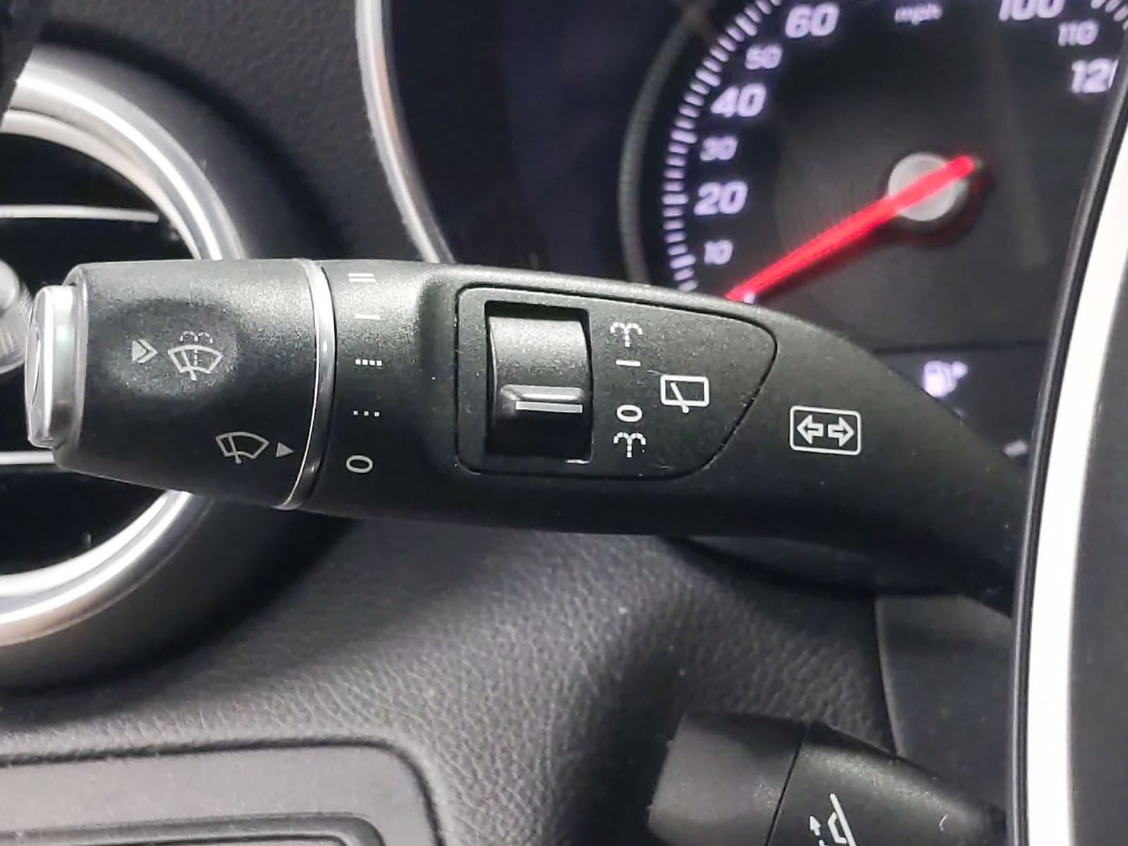 Thumbnail: 2017 Mercedes-Benz GLC - 29