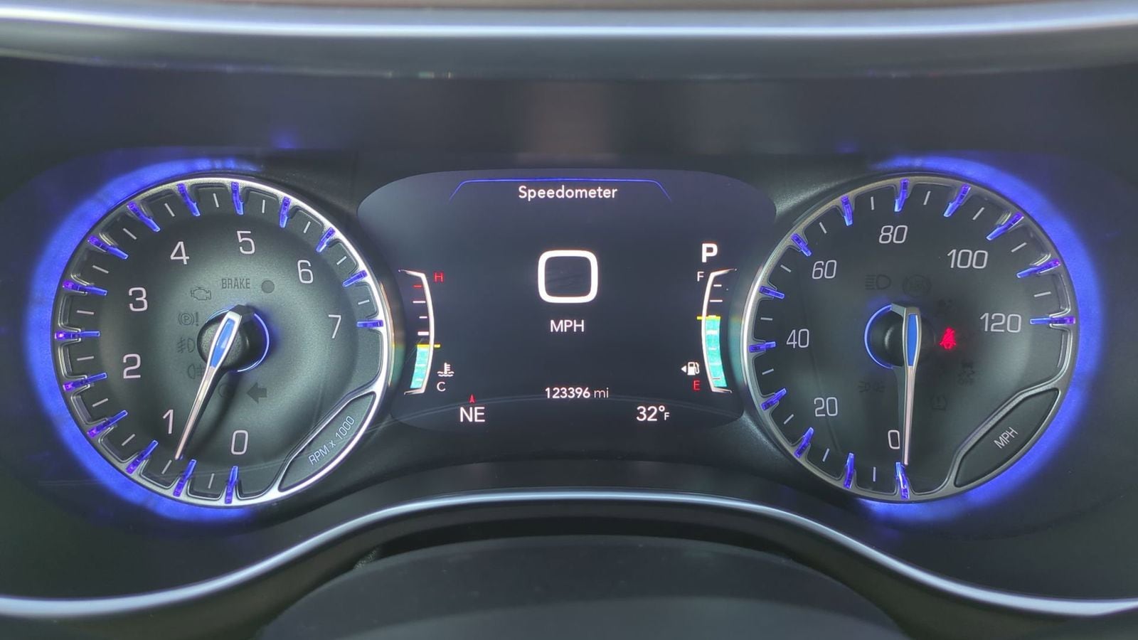 Thumbnail: 2018 Chrysler Pacifica - 38